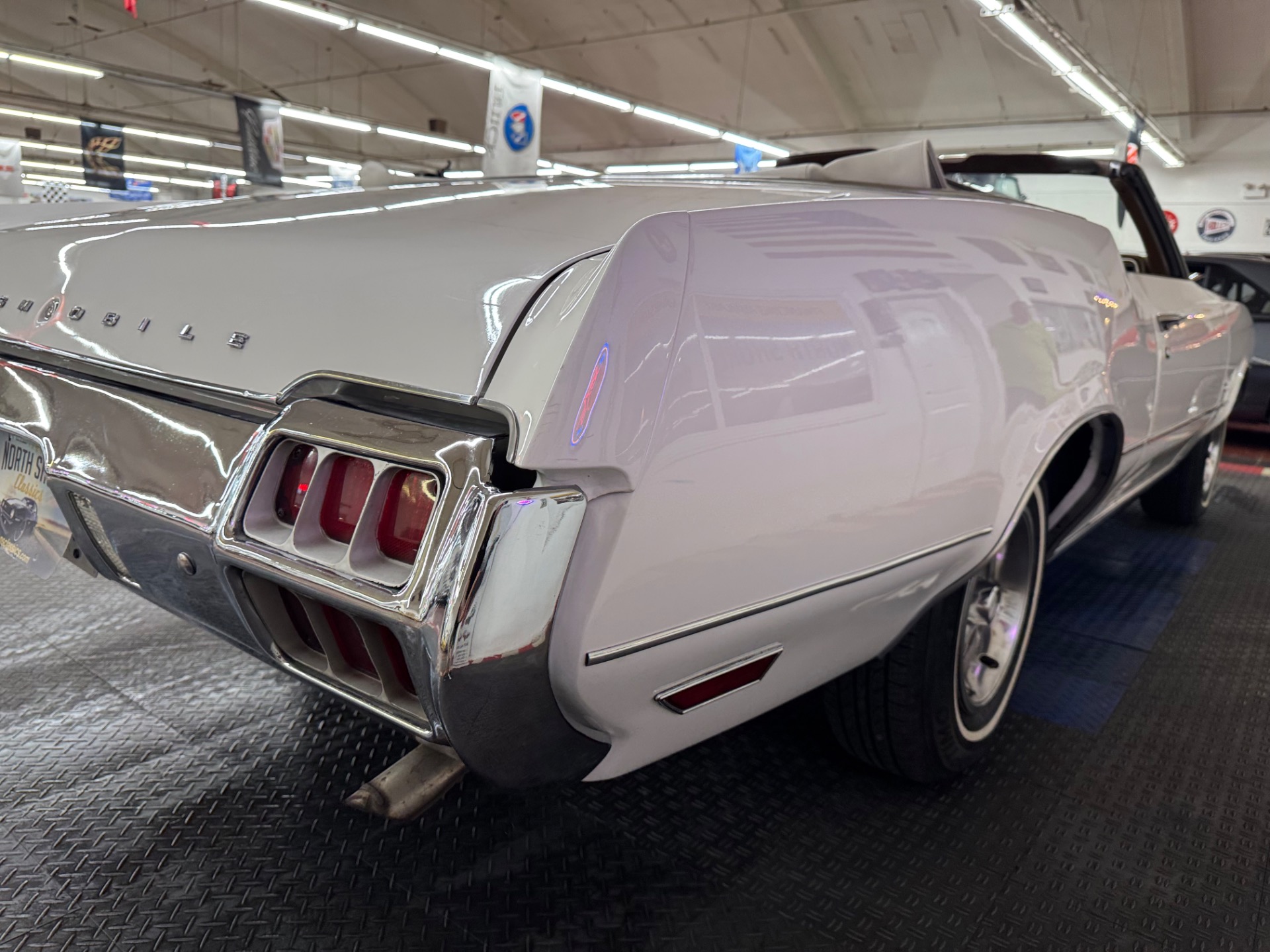 Used 1972 Oldsmobile Cutlass - CONVERTIBLE - SAME OWNER FOR 30 YEARS -SEE VIDEO | Mundelein, IL