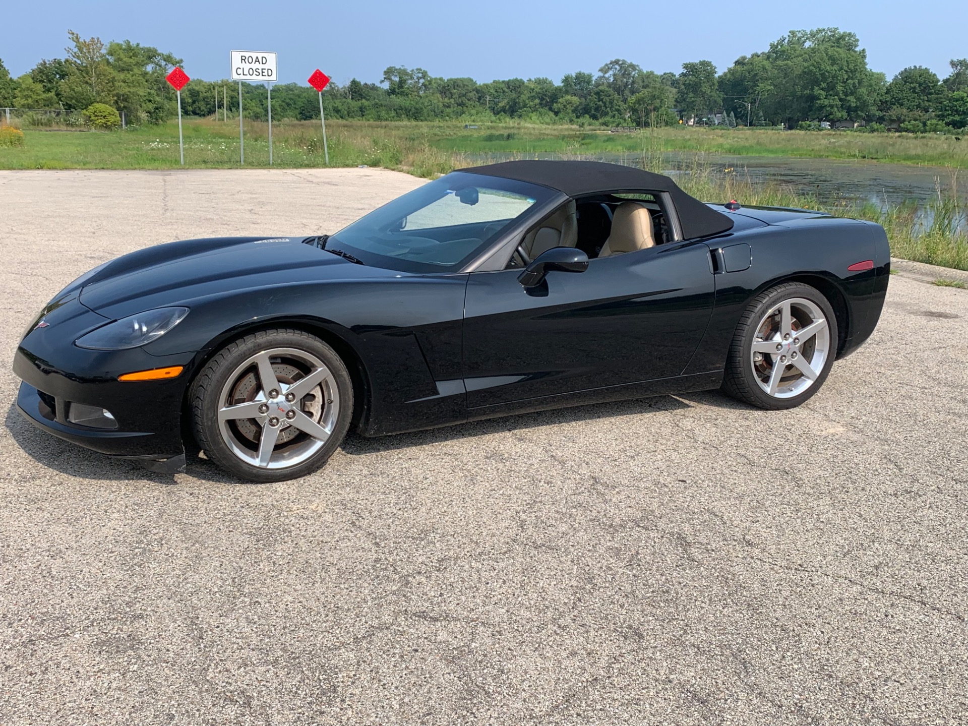 Used 2005 Chevrolet Corvette - BLACK - CONVERTIBLE - 2 OWNER-WELL KEPT | Mundelein, IL