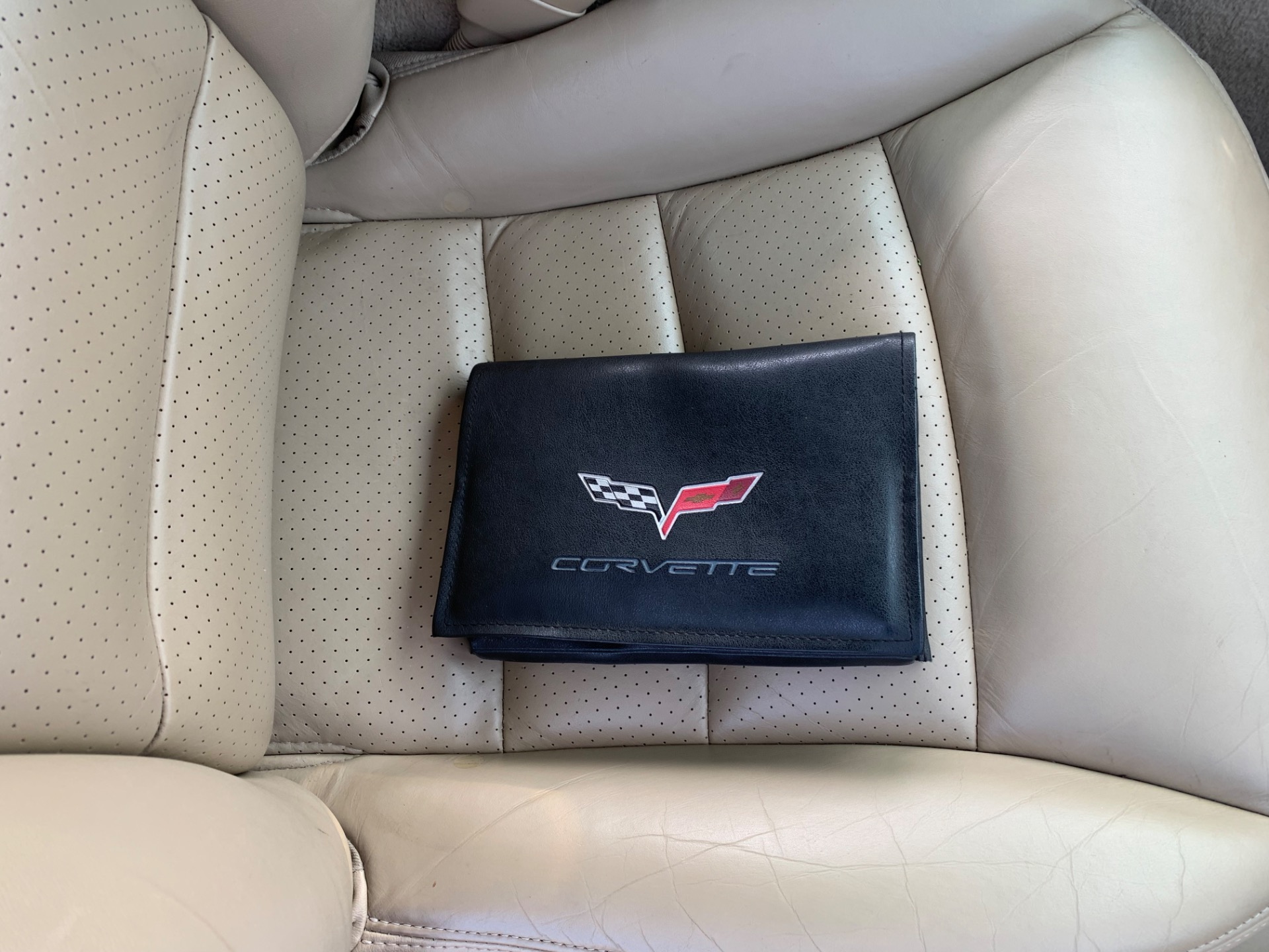 Used 2005 Chevrolet Corvette - BLACK - CONVERTIBLE - 2 OWNER-WELL KEPT | Mundelein, IL