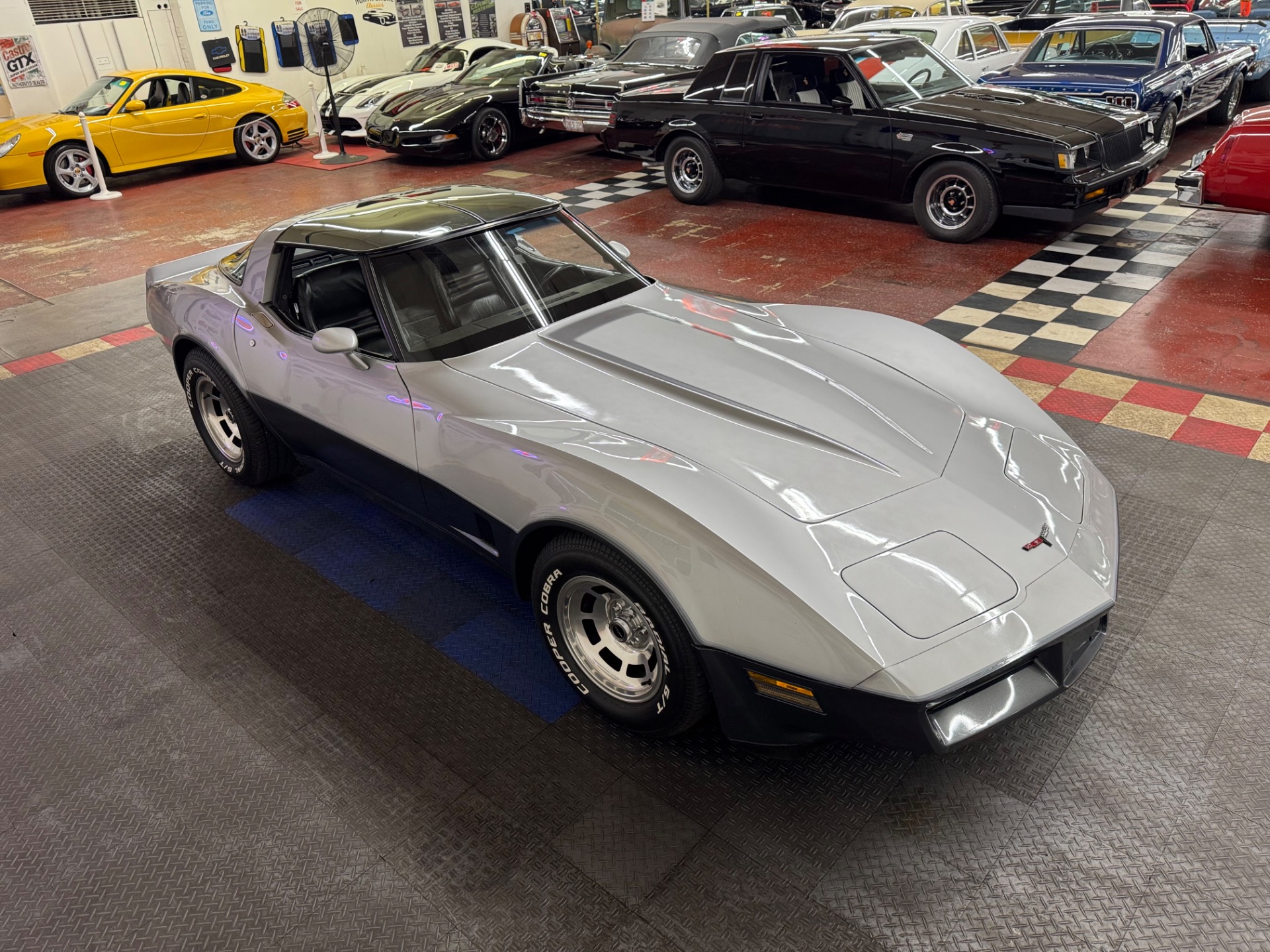 Used 1981 Chevrolet Corvette Resto Mod Chevy Crate 350 | Mundelein, IL