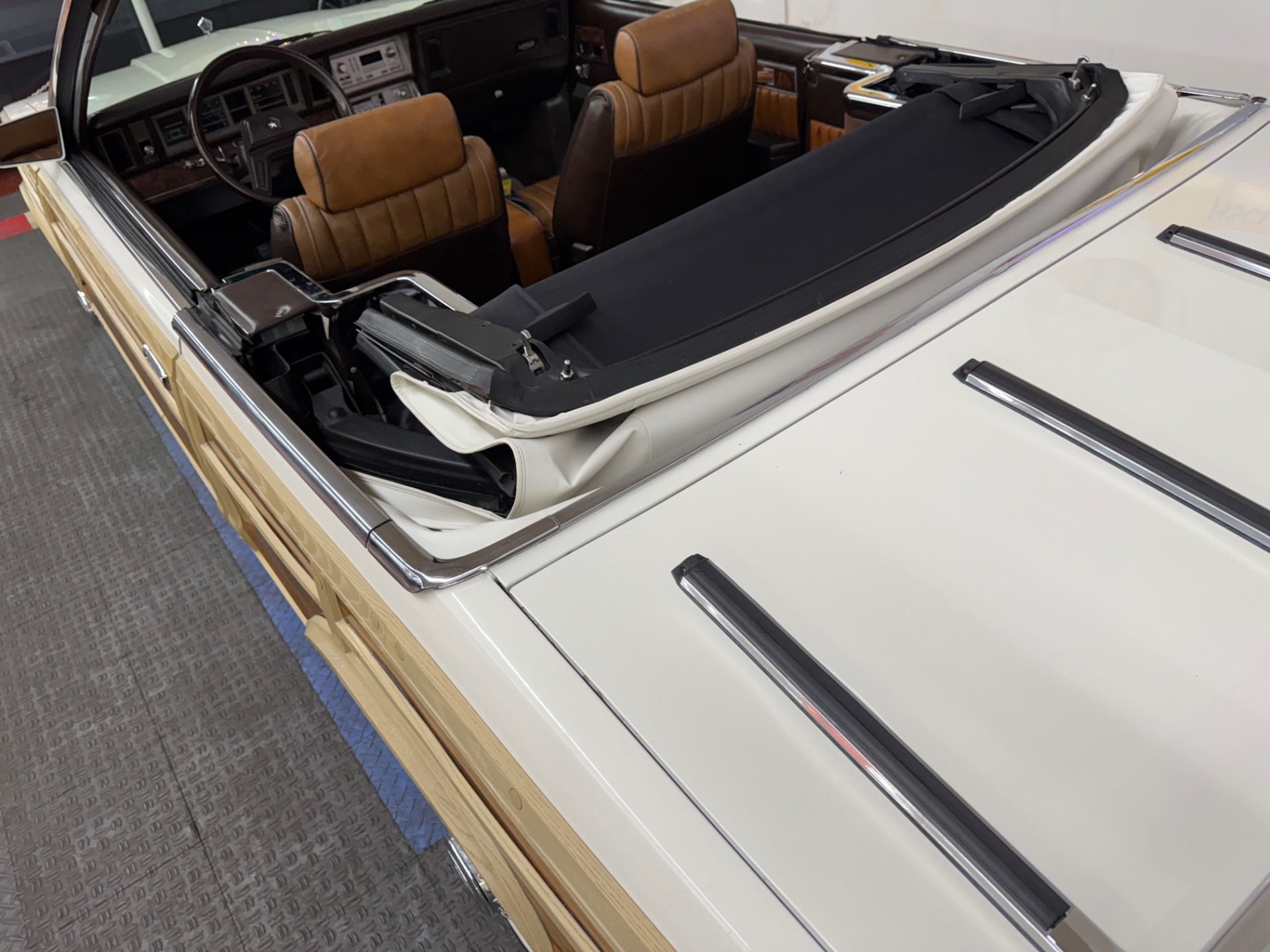 Used 1984 Chrysler Le Baron - Mark Cross Town and Country - SEE VIDEO | Mundelein, IL