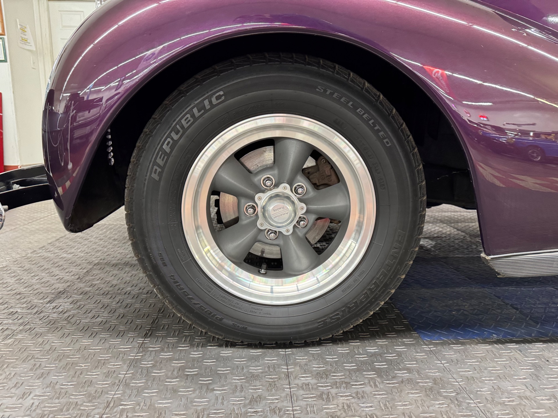 Used 1939 Chevrolet Hot Rod / Street Rod - SEDAN DELUXE - STREETROD -SEE VIDEO | Mundelein, IL
