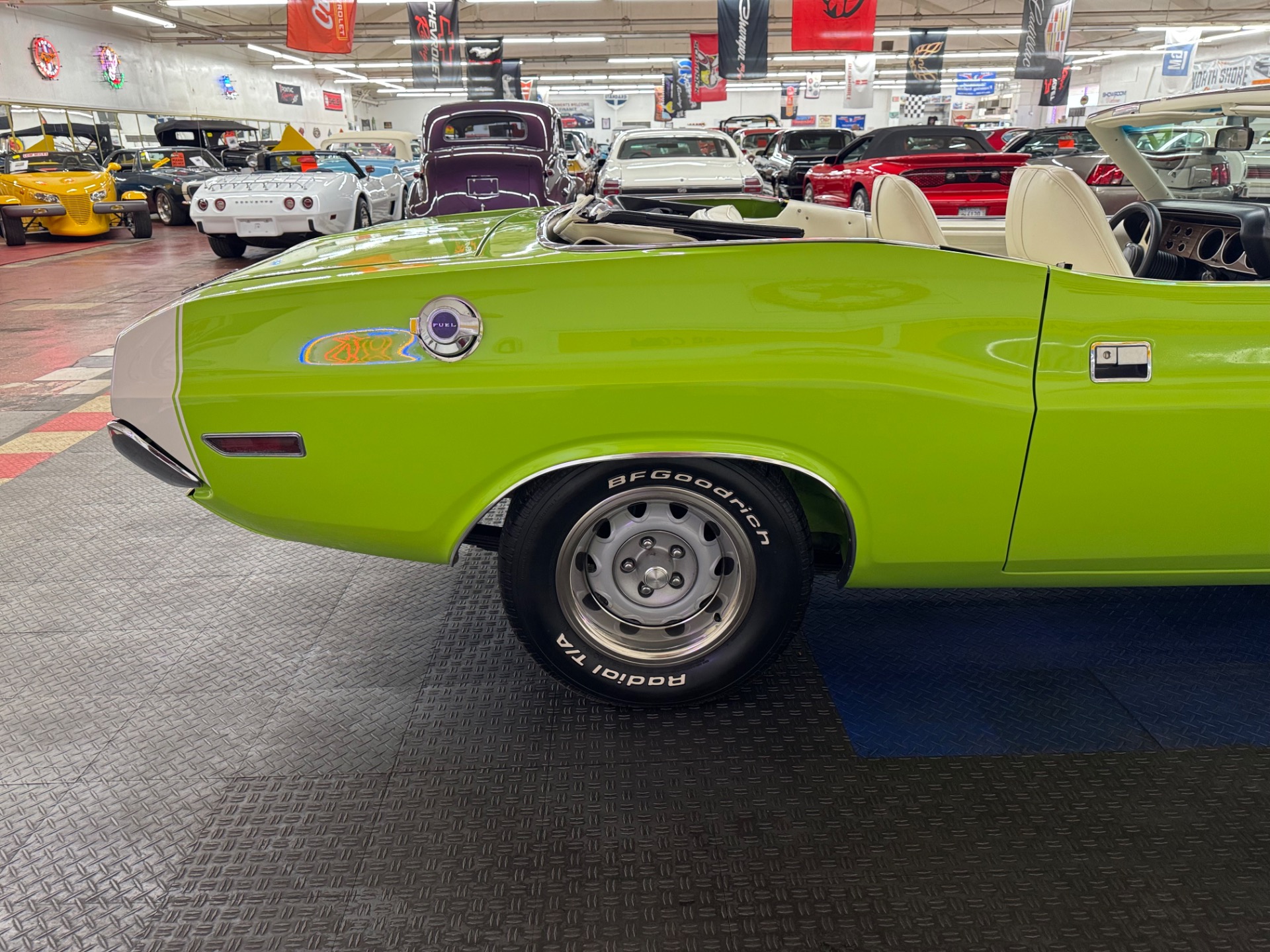 1970 Dodge Challenger 10