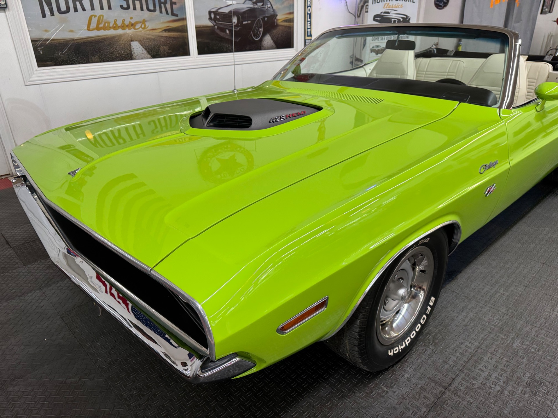 1970 Dodge Challenger 19
