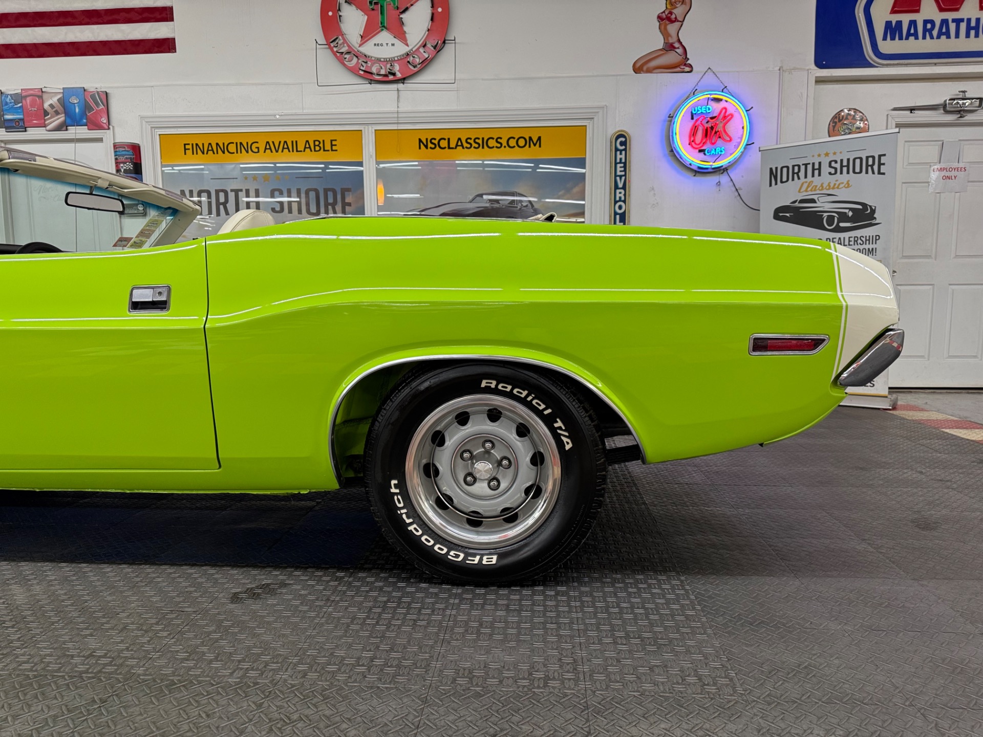 1970 Dodge Challenger 26