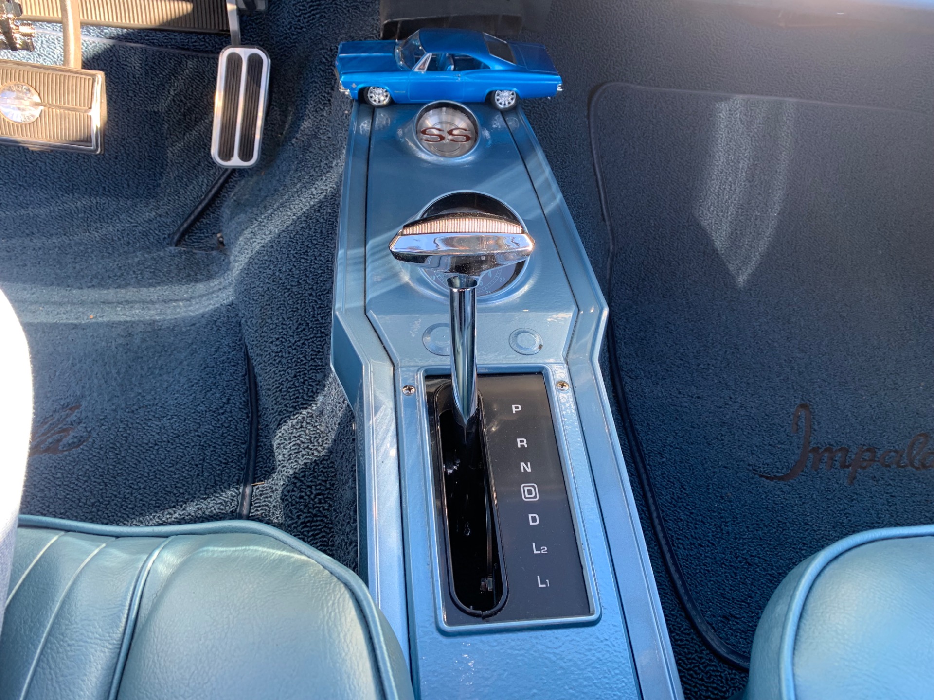 Used 1965 Chevrolet Impala - SHOW QUALITY - PRO TOURING BUILD - 454 ENGINE - | Mundelein, IL