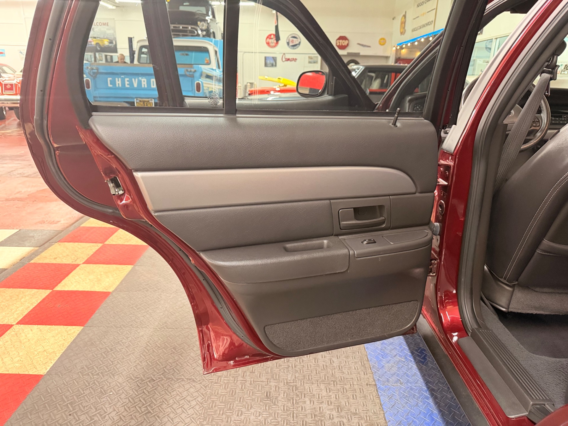 Used 2004 Mercury Marauder - LOW ORIGINAL MILES  - RARE COLOR-SEE VIDEO | Mundelein, IL