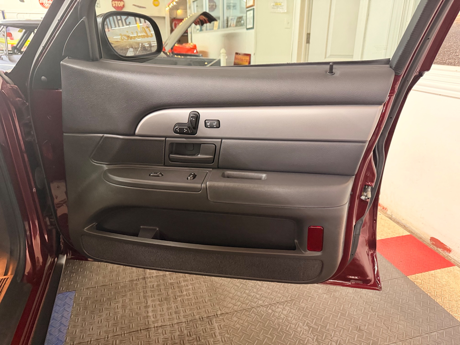 Used 2004 Mercury Marauder - LOW ORIGINAL MILES  - RARE COLOR-SEE VIDEO | Mundelein, IL