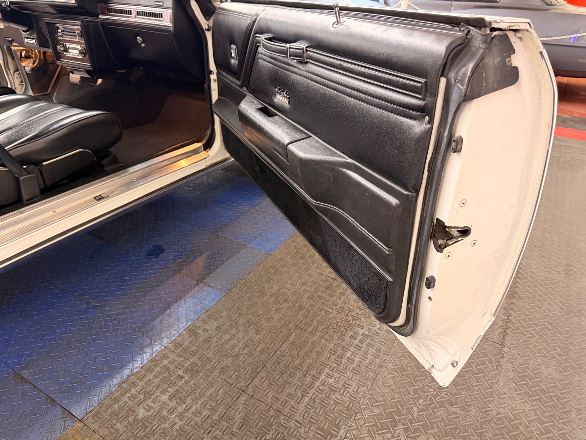 Used 1978 Oldsmobile Cutlass Salon - Original Survivor -  Low Miles - Very Clean -SEE VIDEO | Mundelein, IL