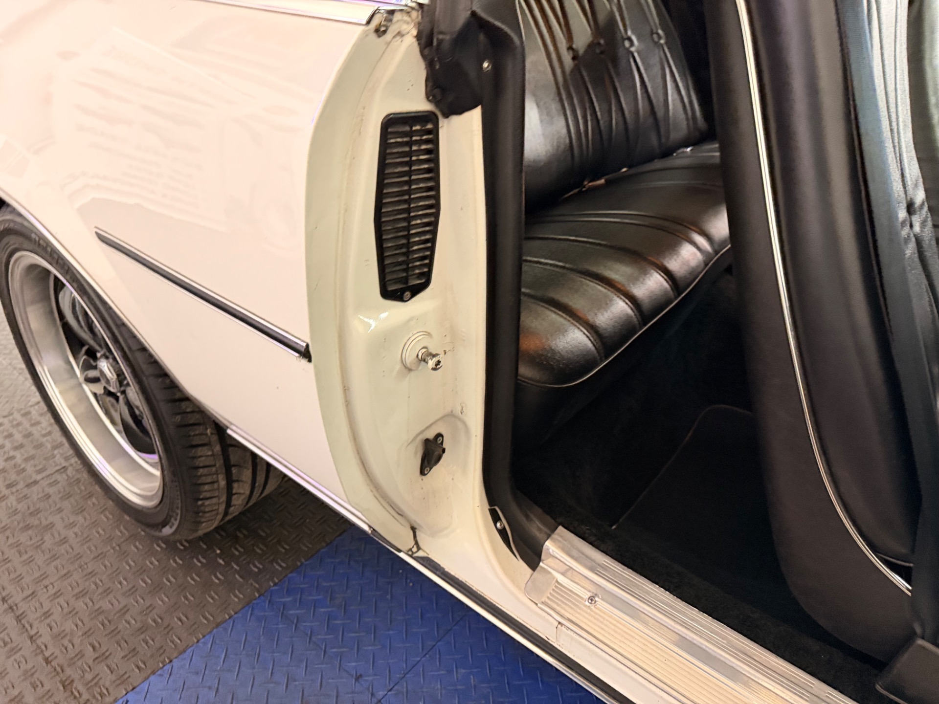 Used 1978 Oldsmobile Cutlass Salon - Original Survivor -  Low Miles - Very Clean -SEE VIDEO | Mundelein, IL