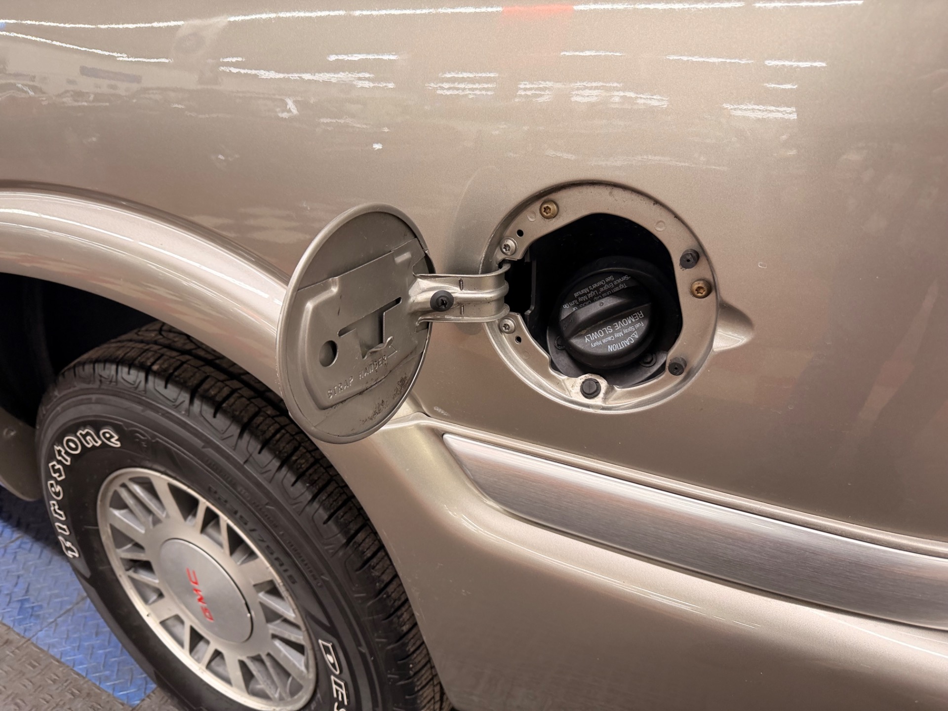 Used 2001 GMC Jimmy SLE-SEE VIDEO | Mundelein, IL