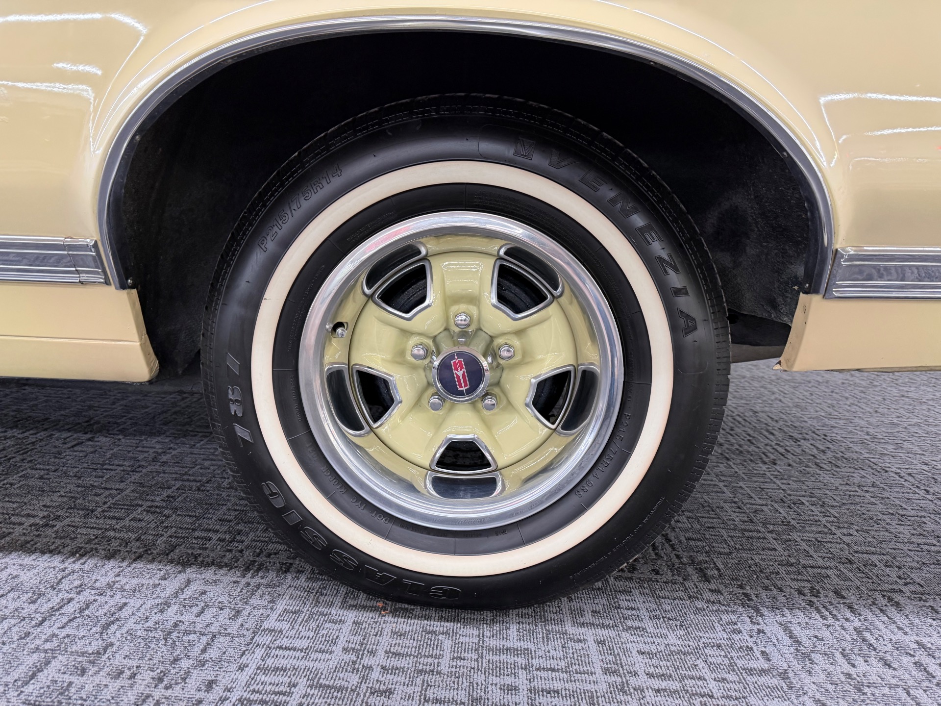 Used 1970 Oldsmobile Cutlass Supreme Super Clean Original Paint 80k Miles-SEE VIDEO | Mundelein, IL
