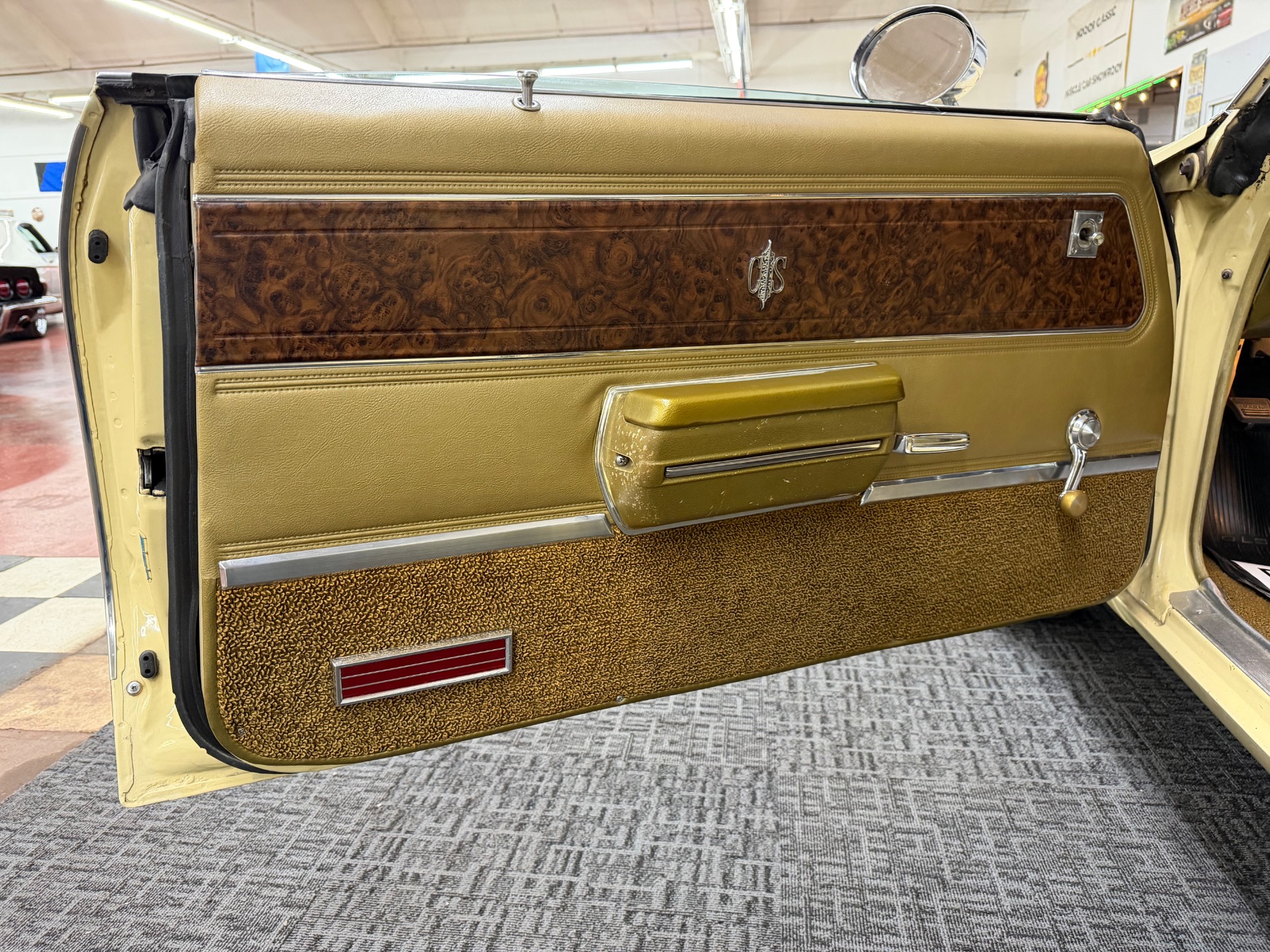 Used 1970 Oldsmobile Cutlass Supreme Super Clean Original Paint 80k Miles-SEE VIDEO | Mundelein, IL