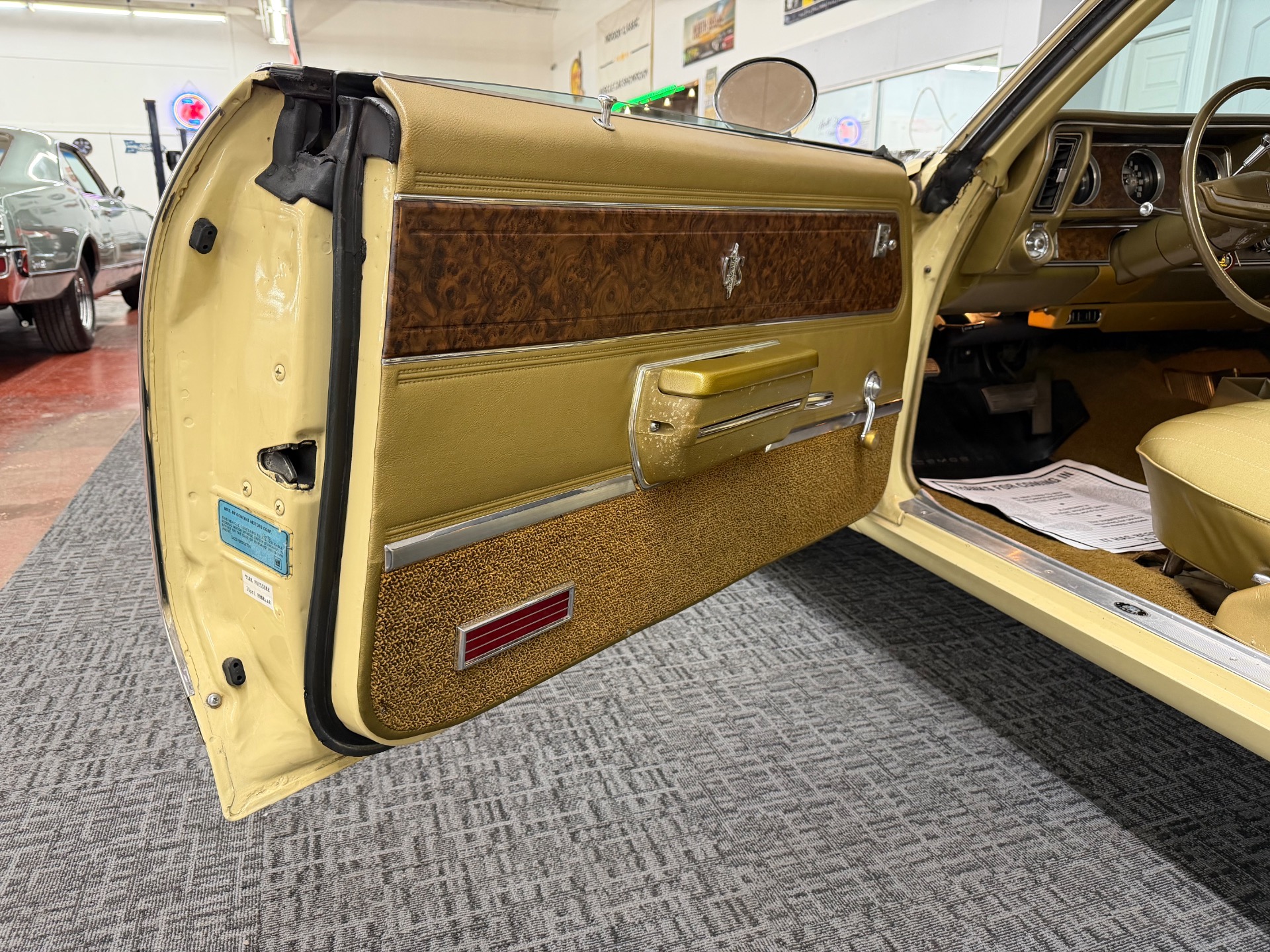 Used 1970 Oldsmobile Cutlass Supreme Super Clean Original Paint 80k Miles-SEE VIDEO | Mundelein, IL