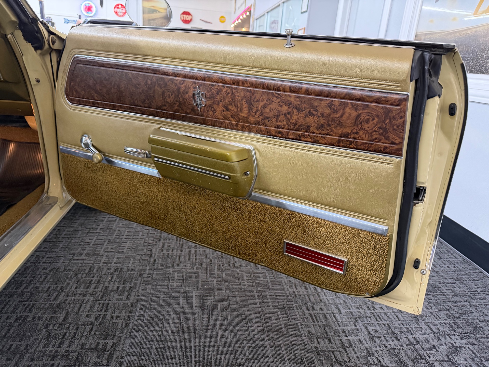 Used 1970 Oldsmobile Cutlass Supreme Super Clean Original Paint 80k Miles-SEE VIDEO | Mundelein, IL