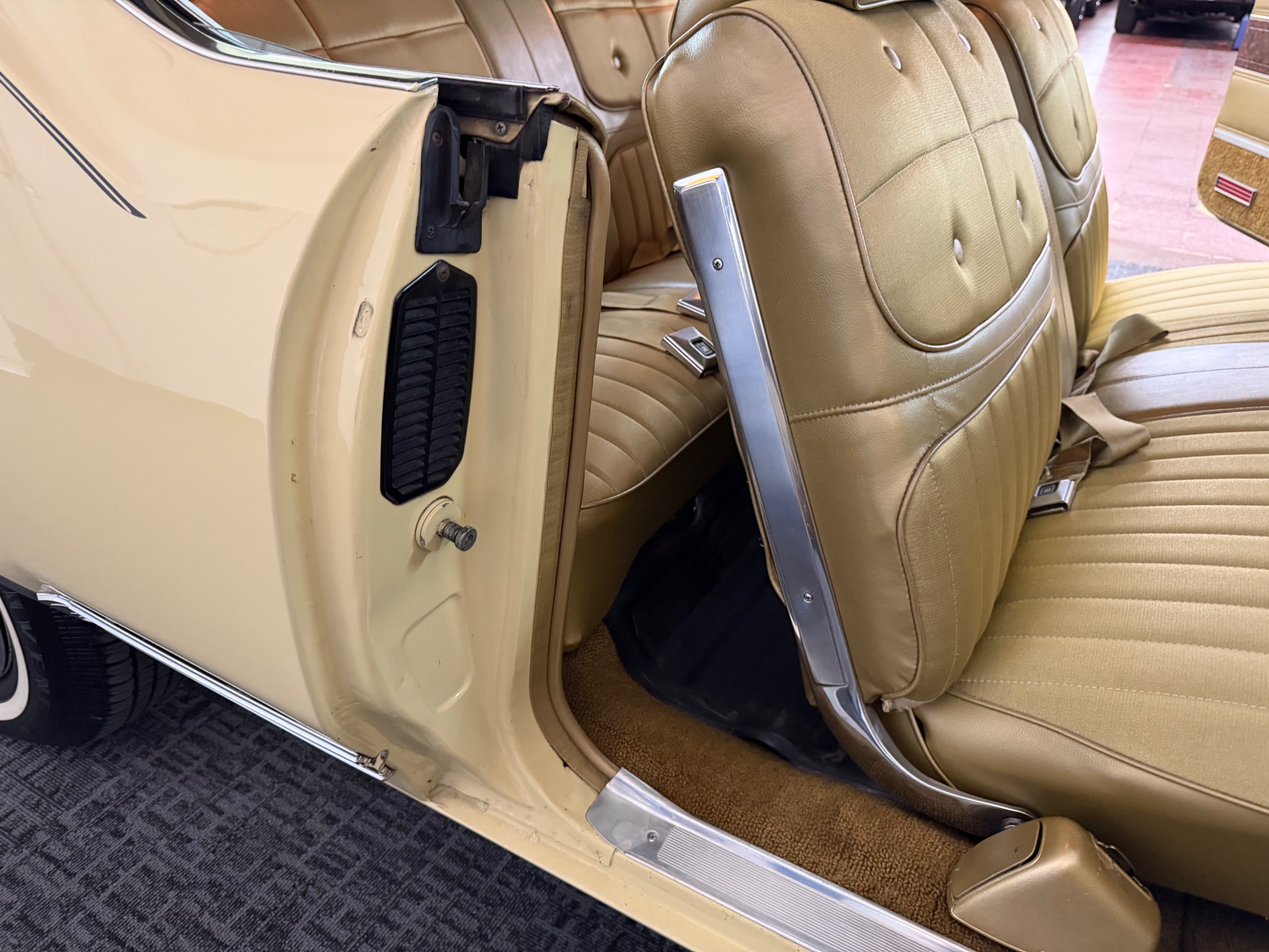 Used 1970 Oldsmobile Cutlass Supreme Super Clean Original Paint 80k Miles-SEE VIDEO | Mundelein, IL