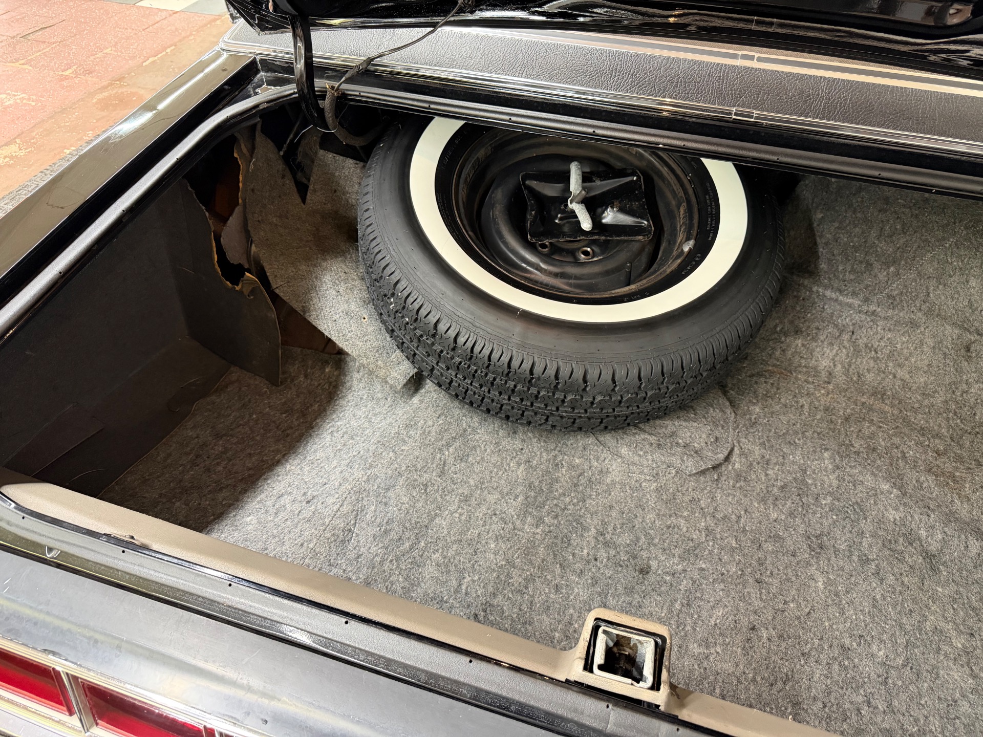 Used 1976 Ford Thunderbird Great Driving Classic-SEE VIDEO | Mundelein, IL