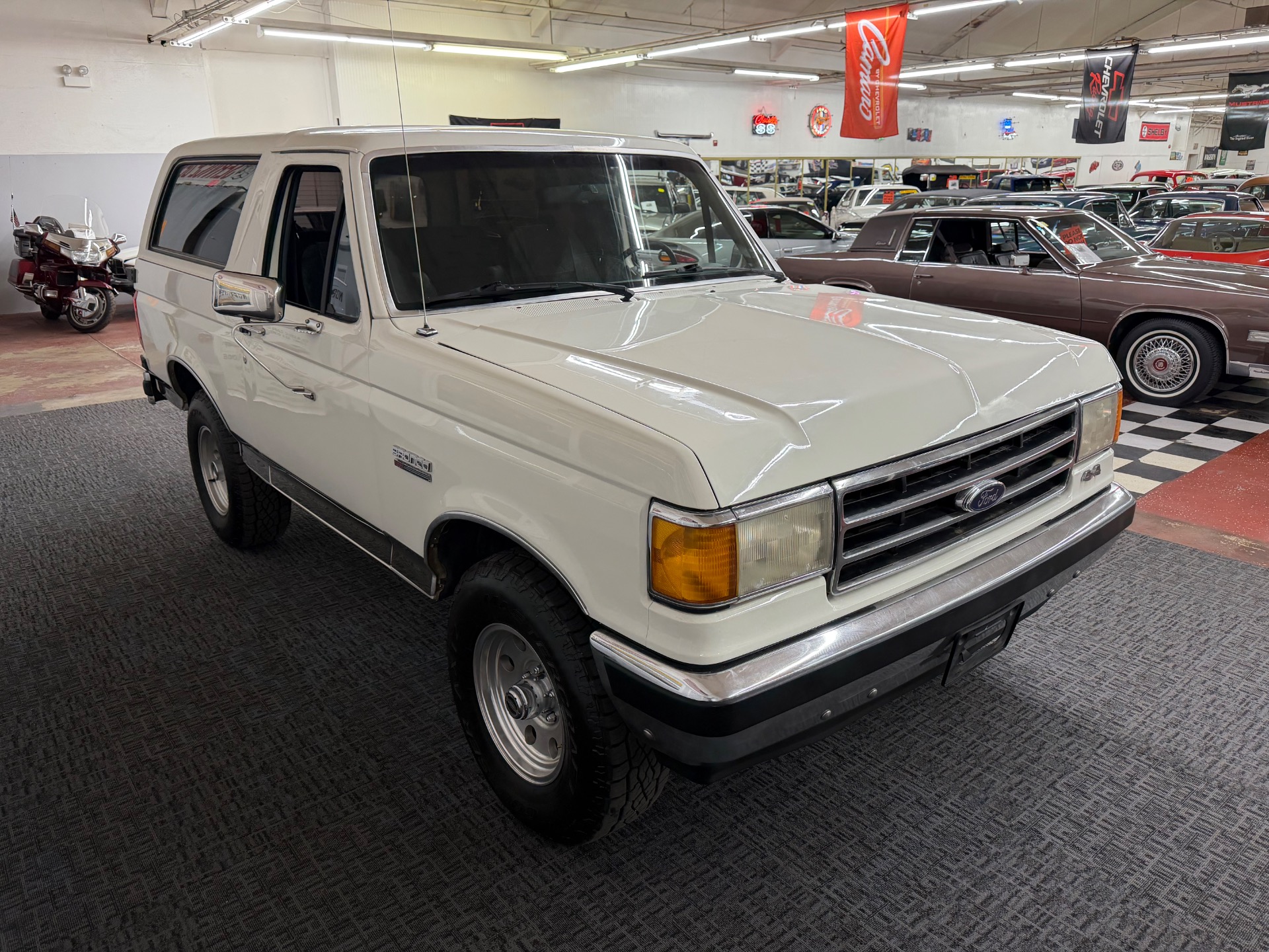 Used 1990 Ford Bronco XLT-SEE VIDEO | Mundelein, IL