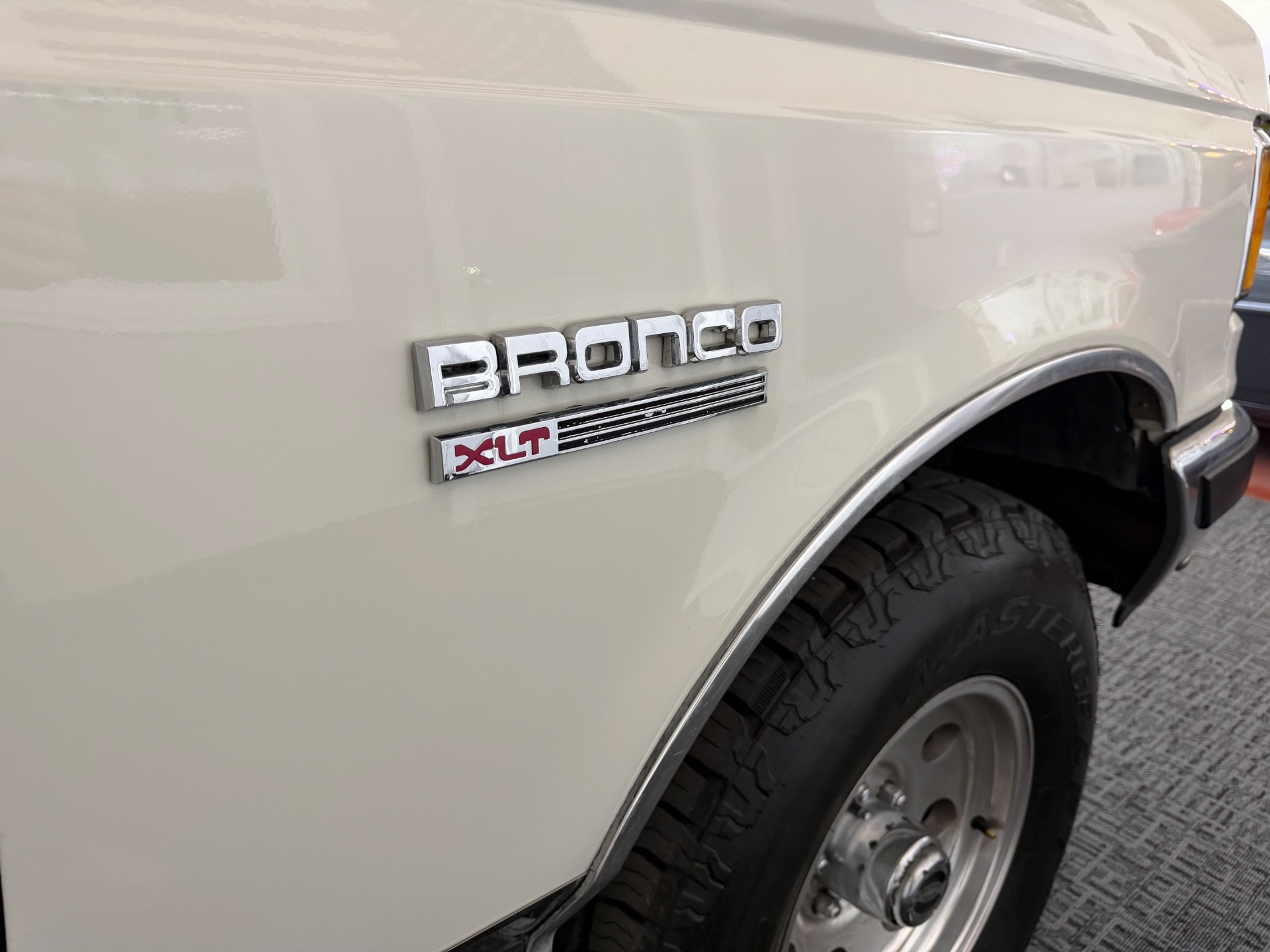 Used 1990 Ford Bronco XLT-SEE VIDEO | Mundelein, IL