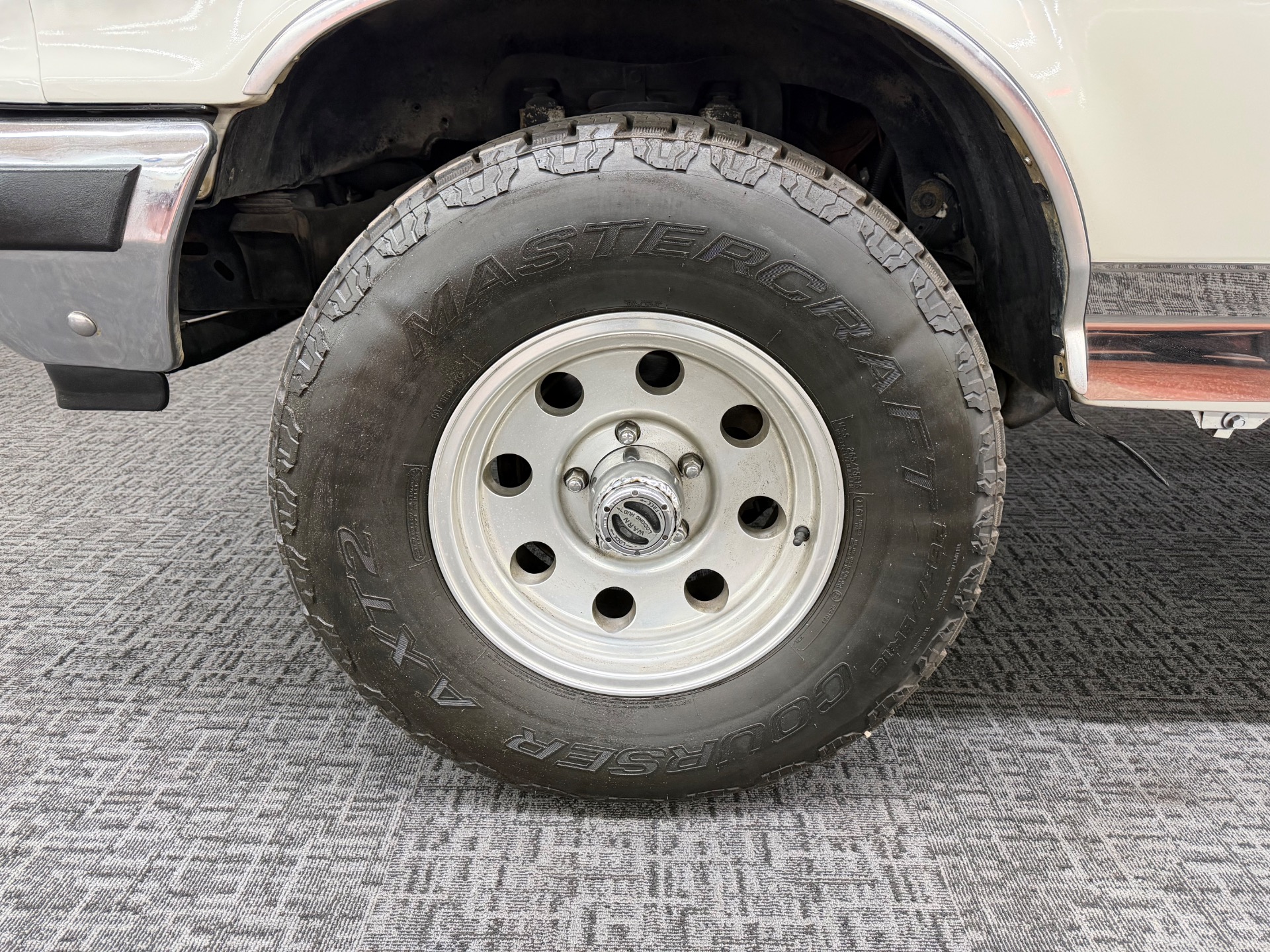 Used 1990 Ford Bronco XLT-SEE VIDEO | Mundelein, IL