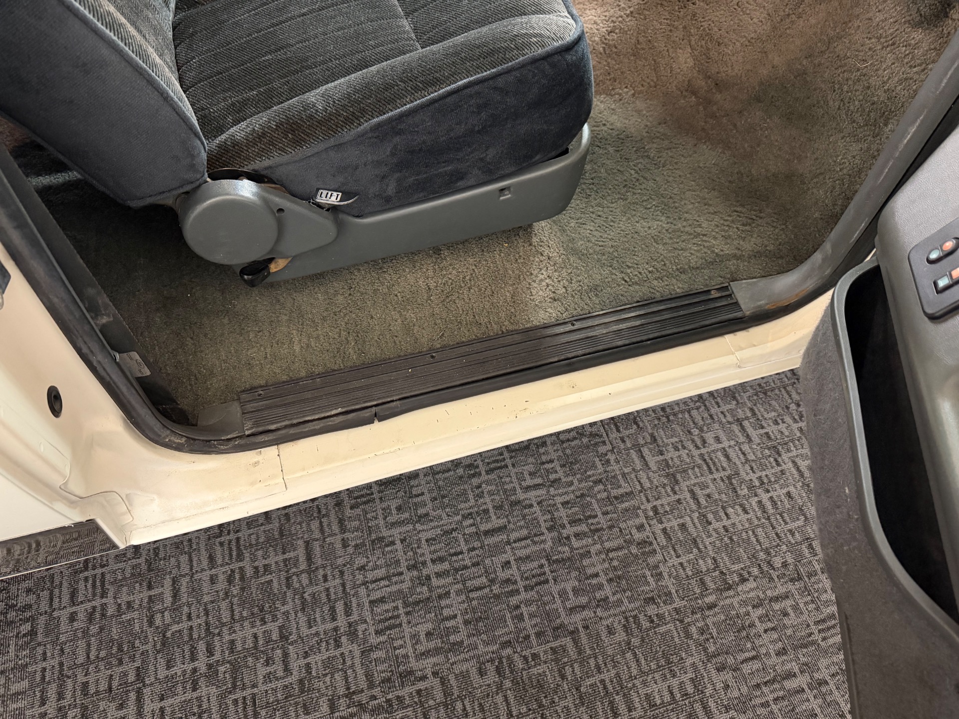 Used 1990 Ford Bronco XLT-SEE VIDEO | Mundelein, IL