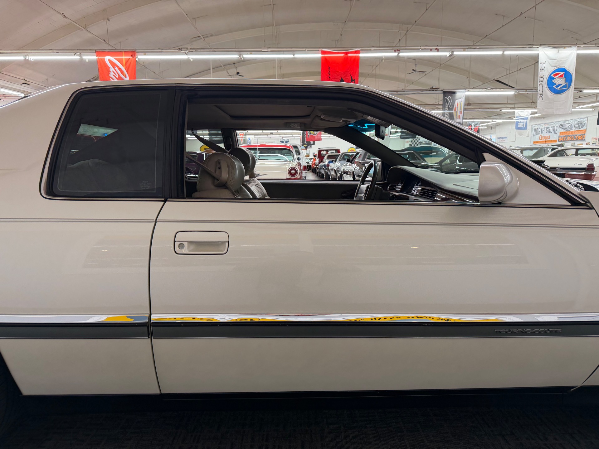 Used 1993 CADILLAC ELDORADO Touring-Pearl white-Sunroof-V8 Northstar-SEE VIDEO | Mundelein, IL
