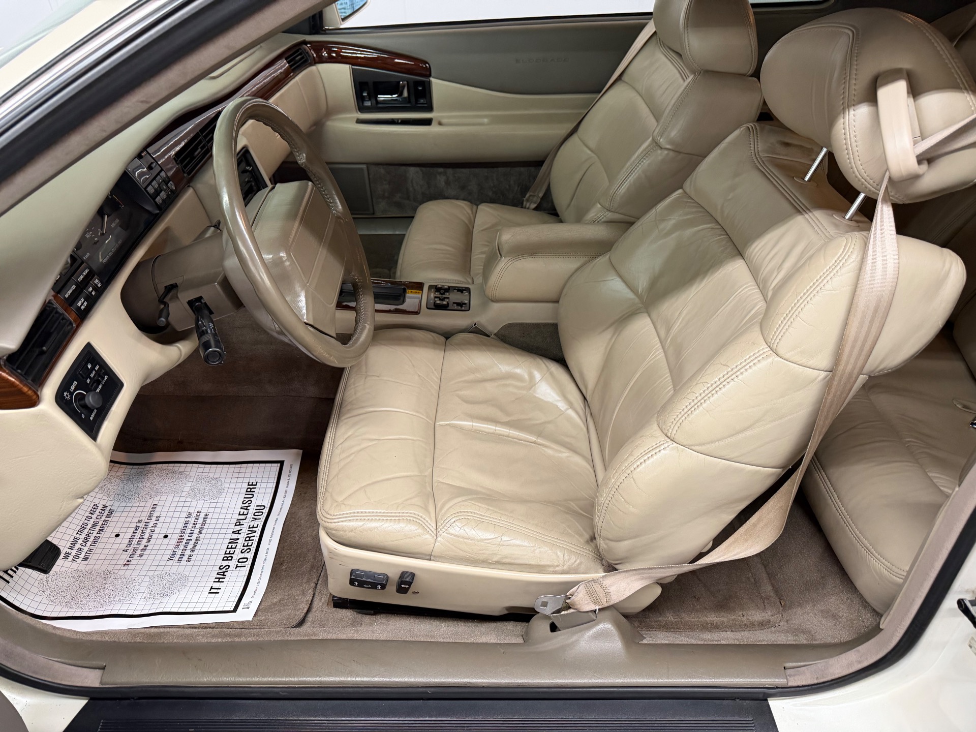 Used 1993 CADILLAC ELDORADO Touring-Pearl white-Sunroof-V8 Northstar-SEE VIDEO | Mundelein, IL