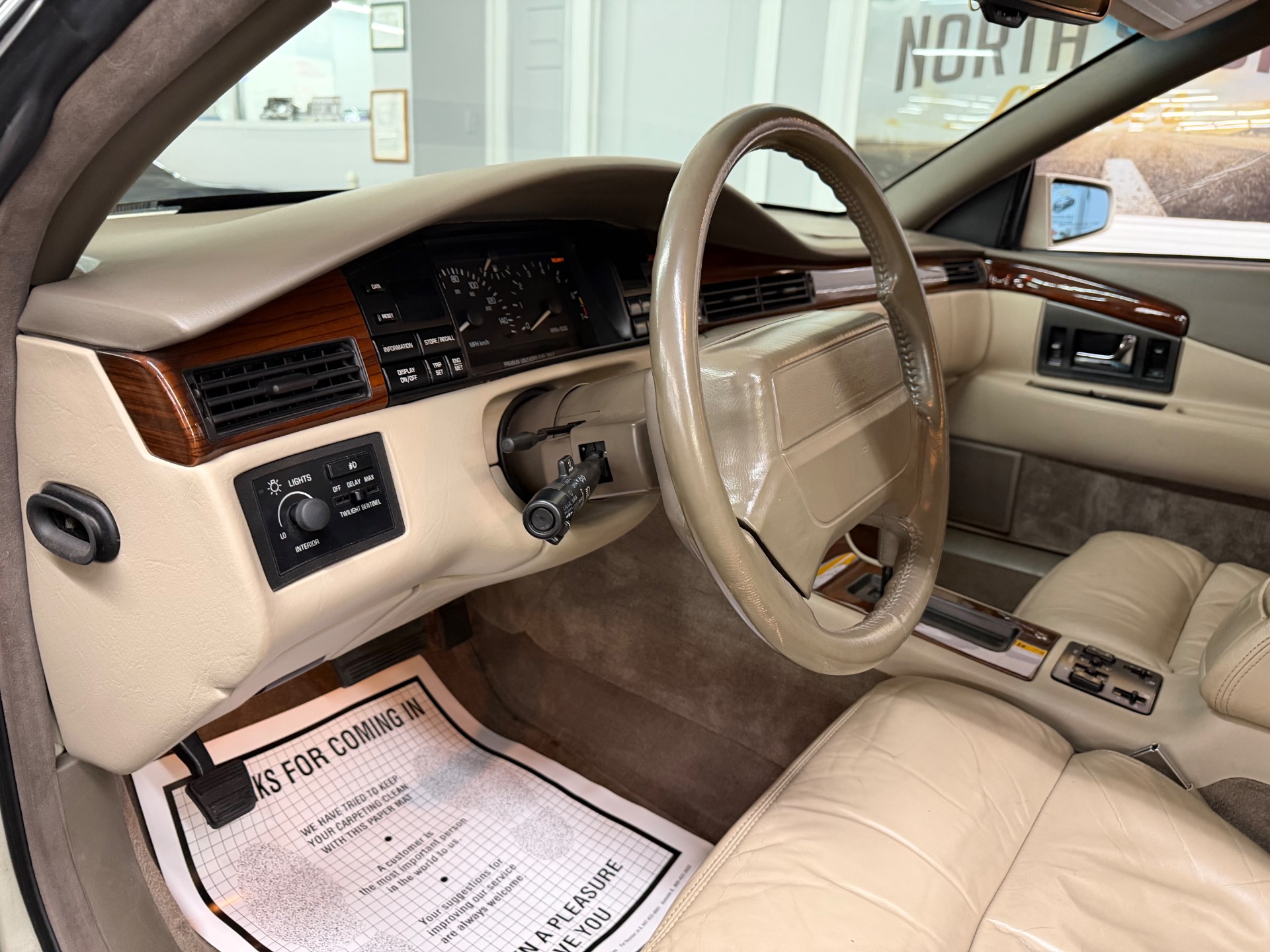 Used 1993 CADILLAC ELDORADO Touring-Pearl white-Sunroof-V8 Northstar-SEE VIDEO | Mundelein, IL