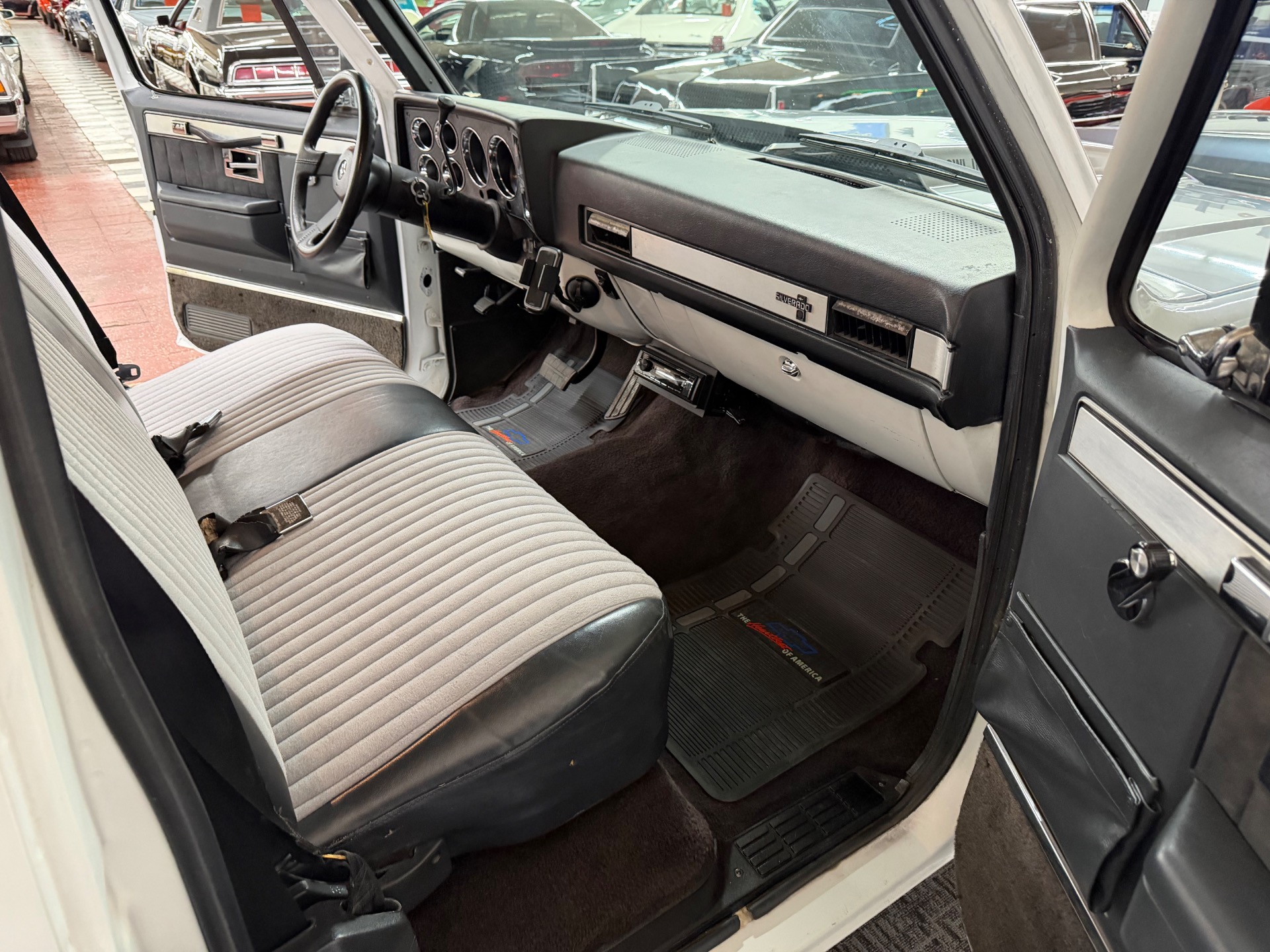 Used 1986 Chevrolet C/K 10 Series C10 Silverado Clean Southern Truck-SEE VIDEO | Mundelein, IL