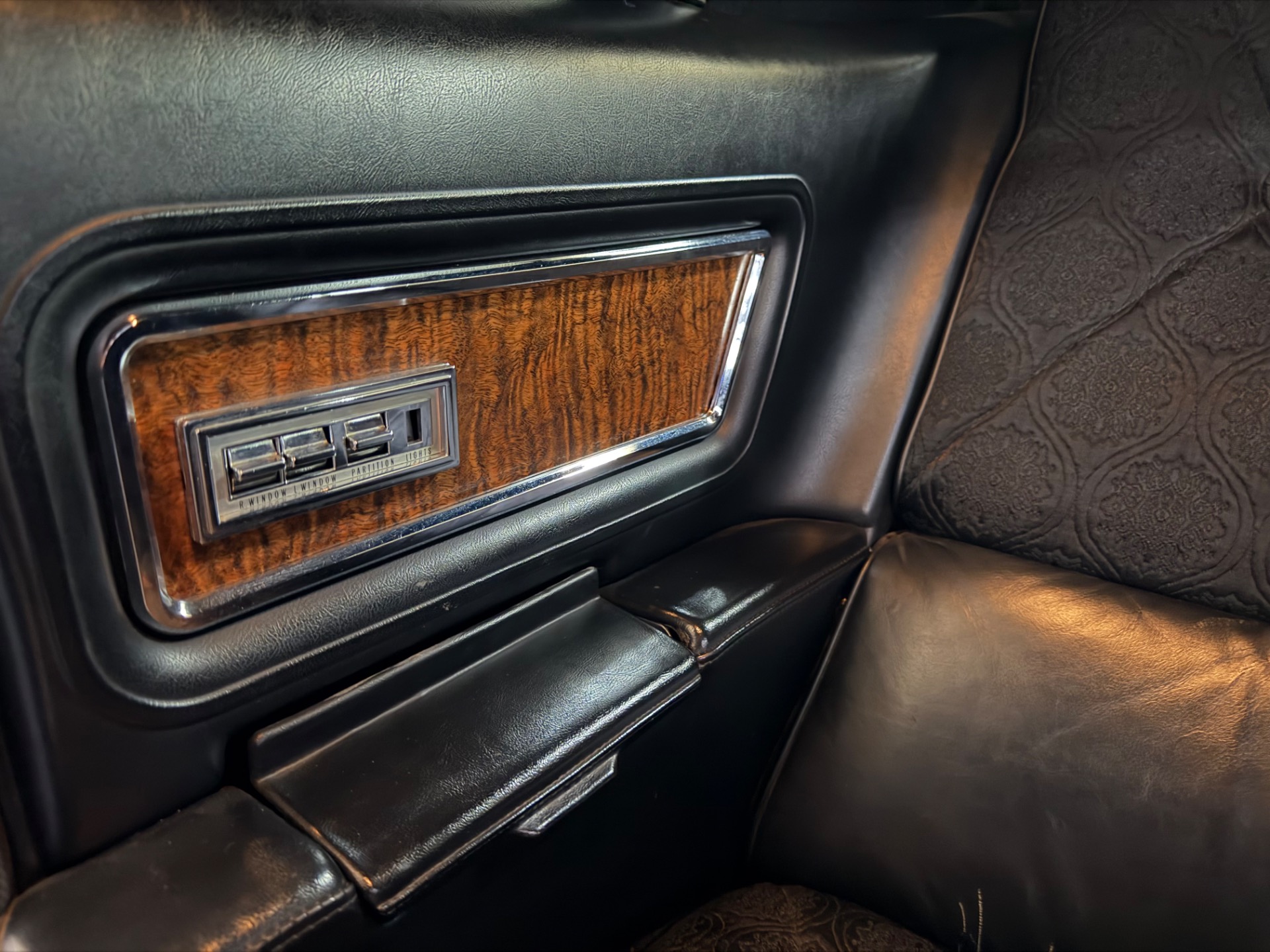 Used 1970 CADILLAC FLEETWOOD SERIES 75 LIMO-ONCE OWNED BY CHICAGO FIRE DEPARTMENT-SEE VIDEO | Mundelein, IL