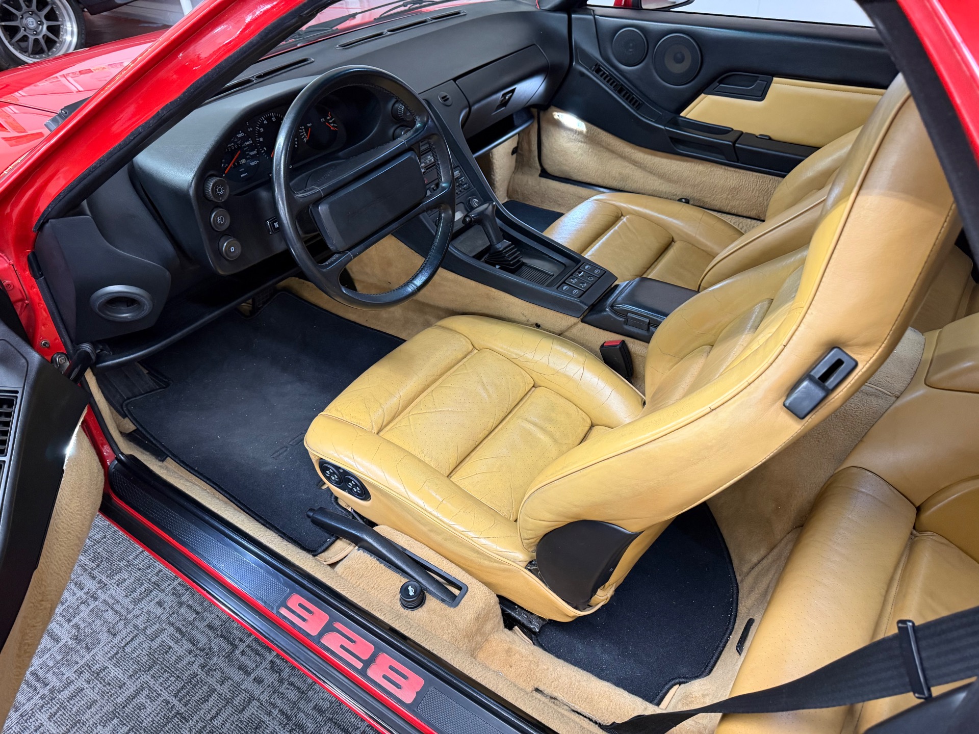 Used 1987 Porsche 928 S4-HATCHBACK-RED-N-READY TO ROLL-ORIGINAL MILES-SEE VIDEO | Mundelein, IL