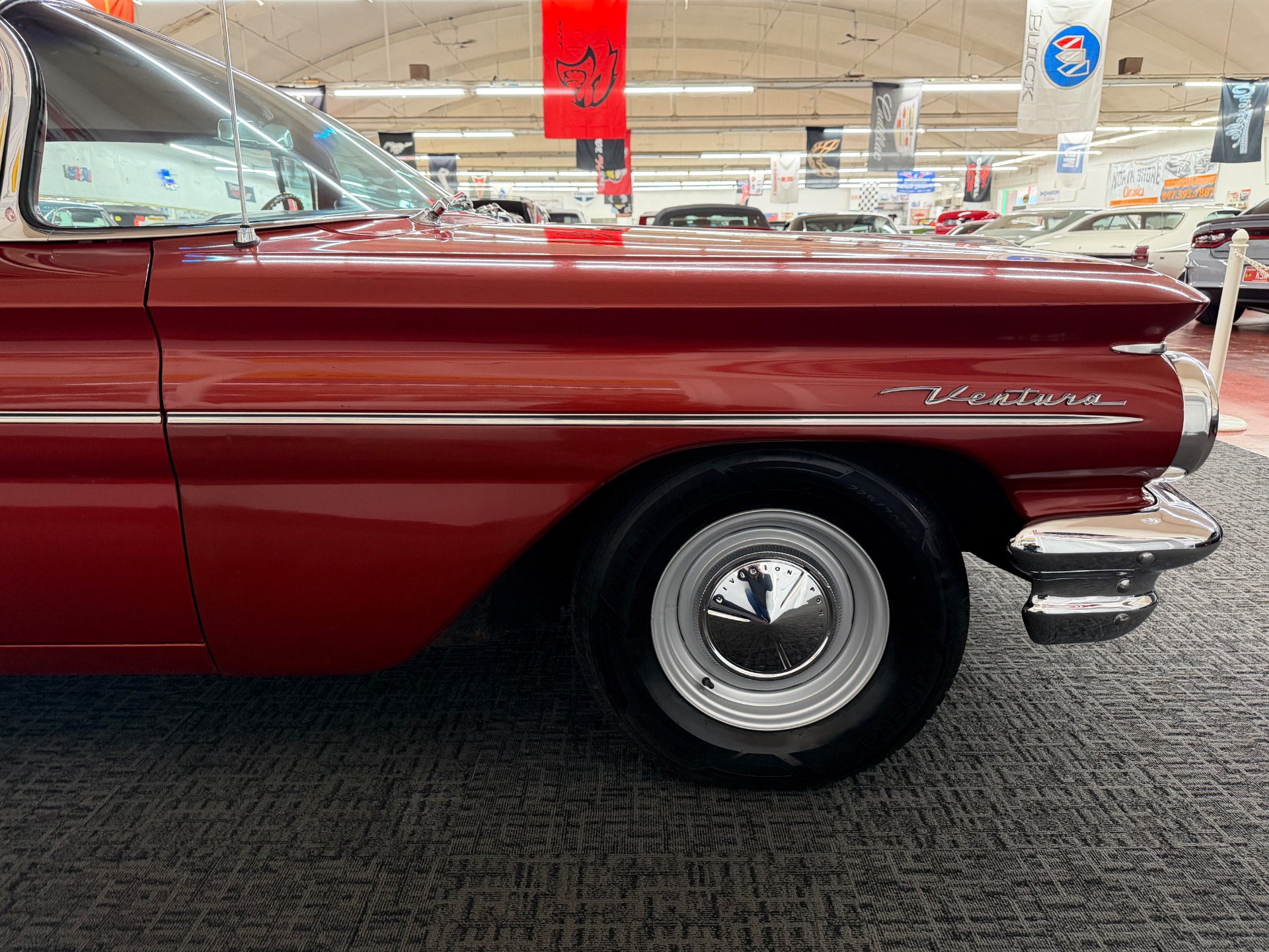 Used 1960 PONTIAC VENTURA VISTA ORIGINAL FACTORY CONDITION-389 V8-NUMBERS MATCHING | Mundelein, IL