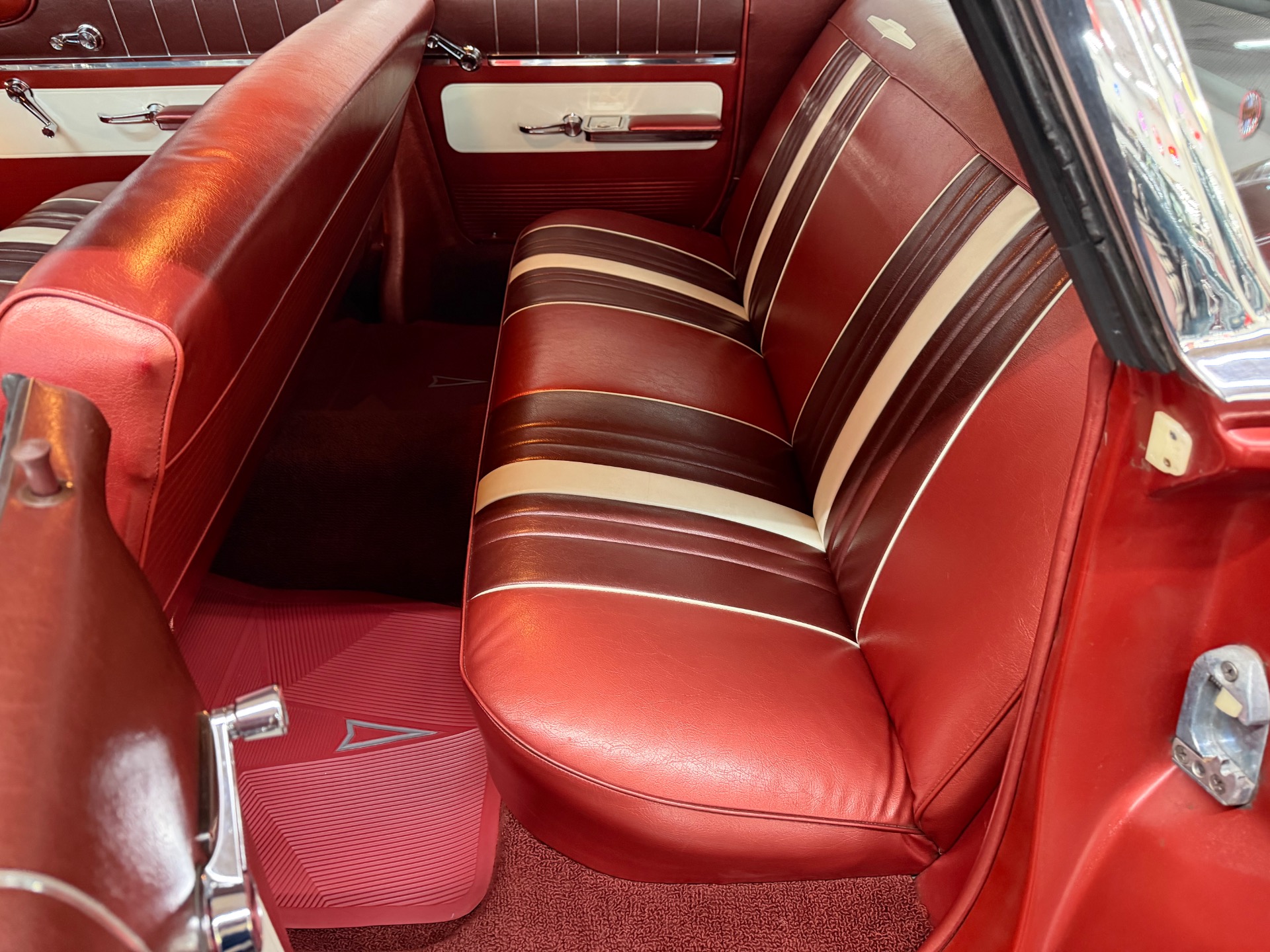 Used 1960 PONTIAC VENTURA VISTA ORIGINAL FACTORY CONDITION-389 V8-NUMBERS MATCHING | Mundelein, IL