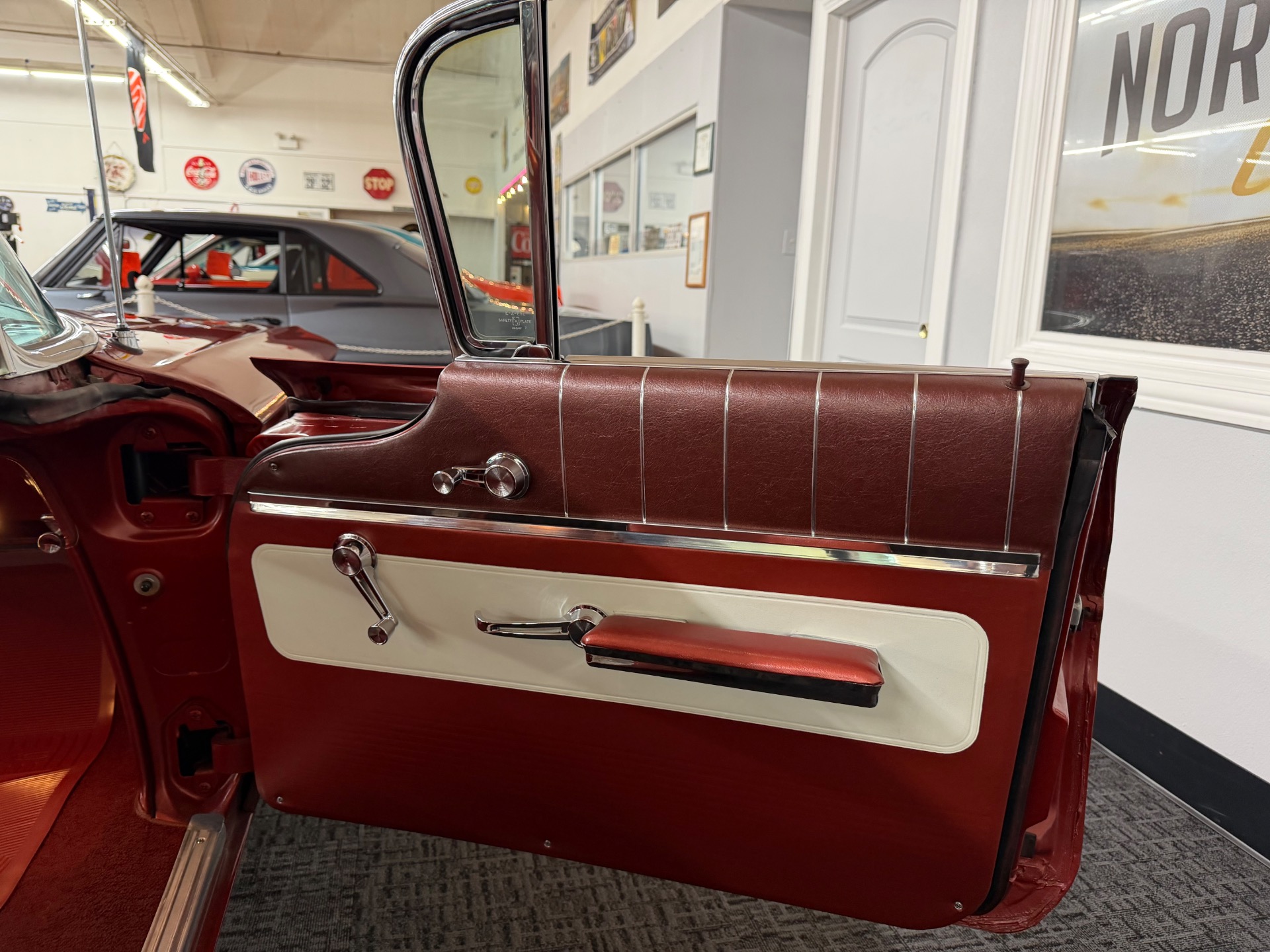 Used 1960 PONTIAC VENTURA VISTA ORIGINAL FACTORY CONDITION-389 V8-NUMBERS MATCHING | Mundelein, IL