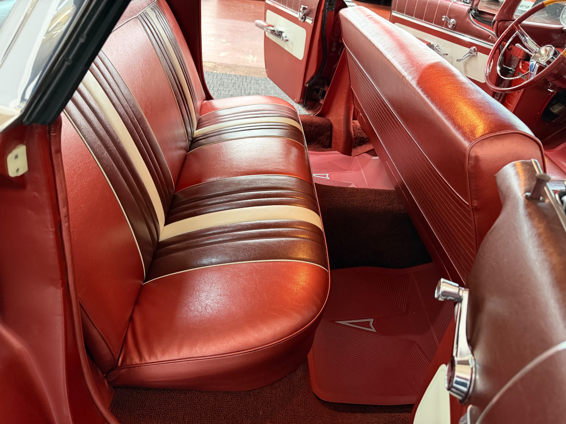 Used 1960 PONTIAC VENTURA VISTA ORIGINAL FACTORY CONDITION-389 V8-NUMBERS MATCHING | Mundelein, IL