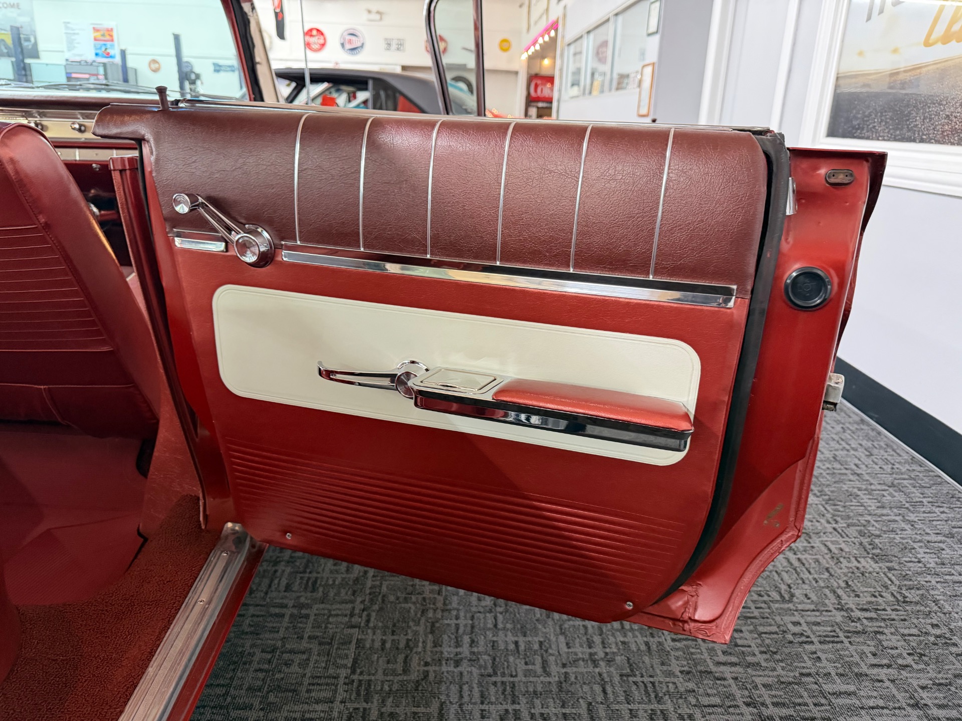 Used 1960 PONTIAC VENTURA VISTA ORIGINAL FACTORY CONDITION-389 V8-NUMBERS MATCHING | Mundelein, IL