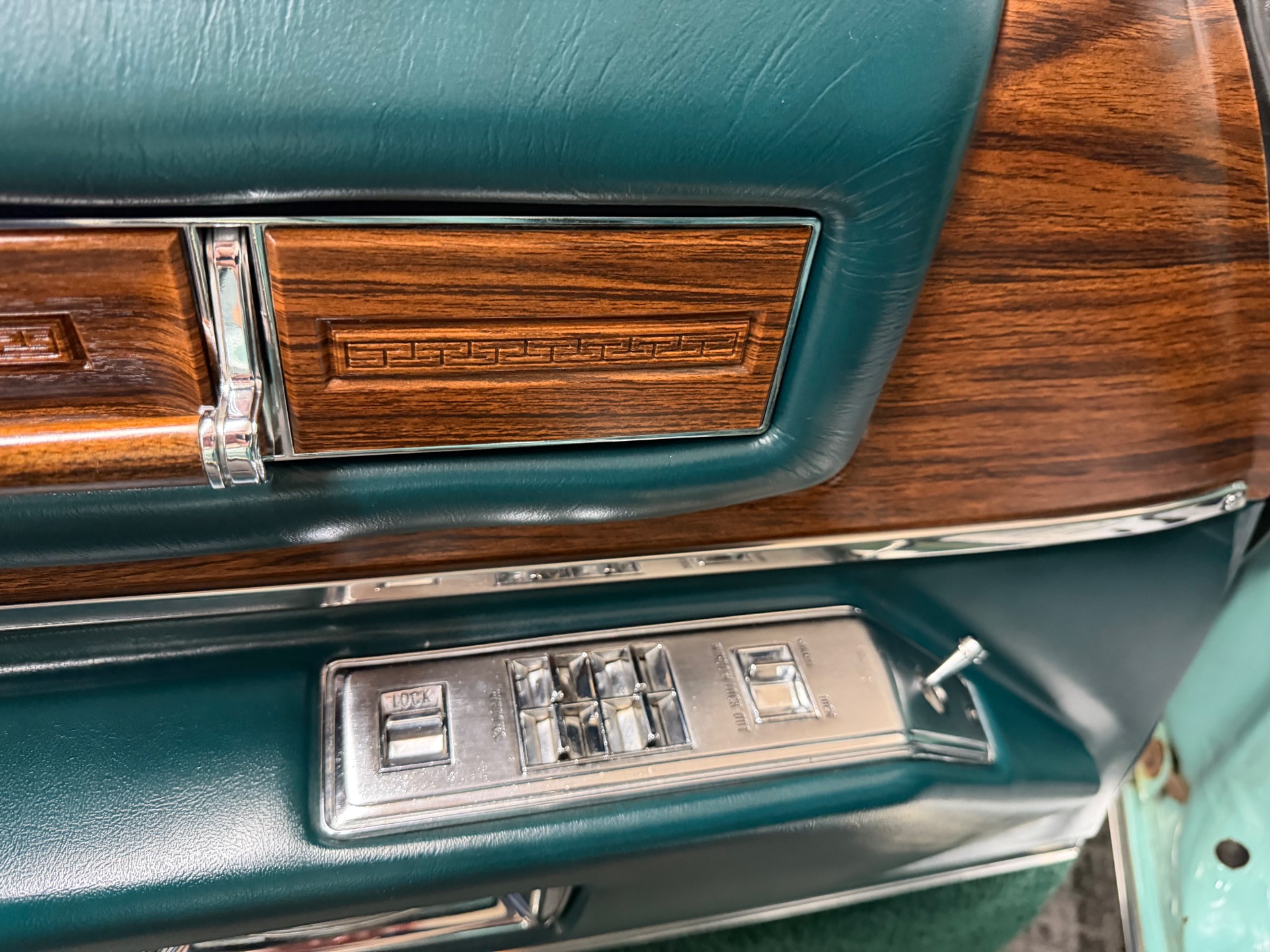 1976 Cadillac DeVille 69