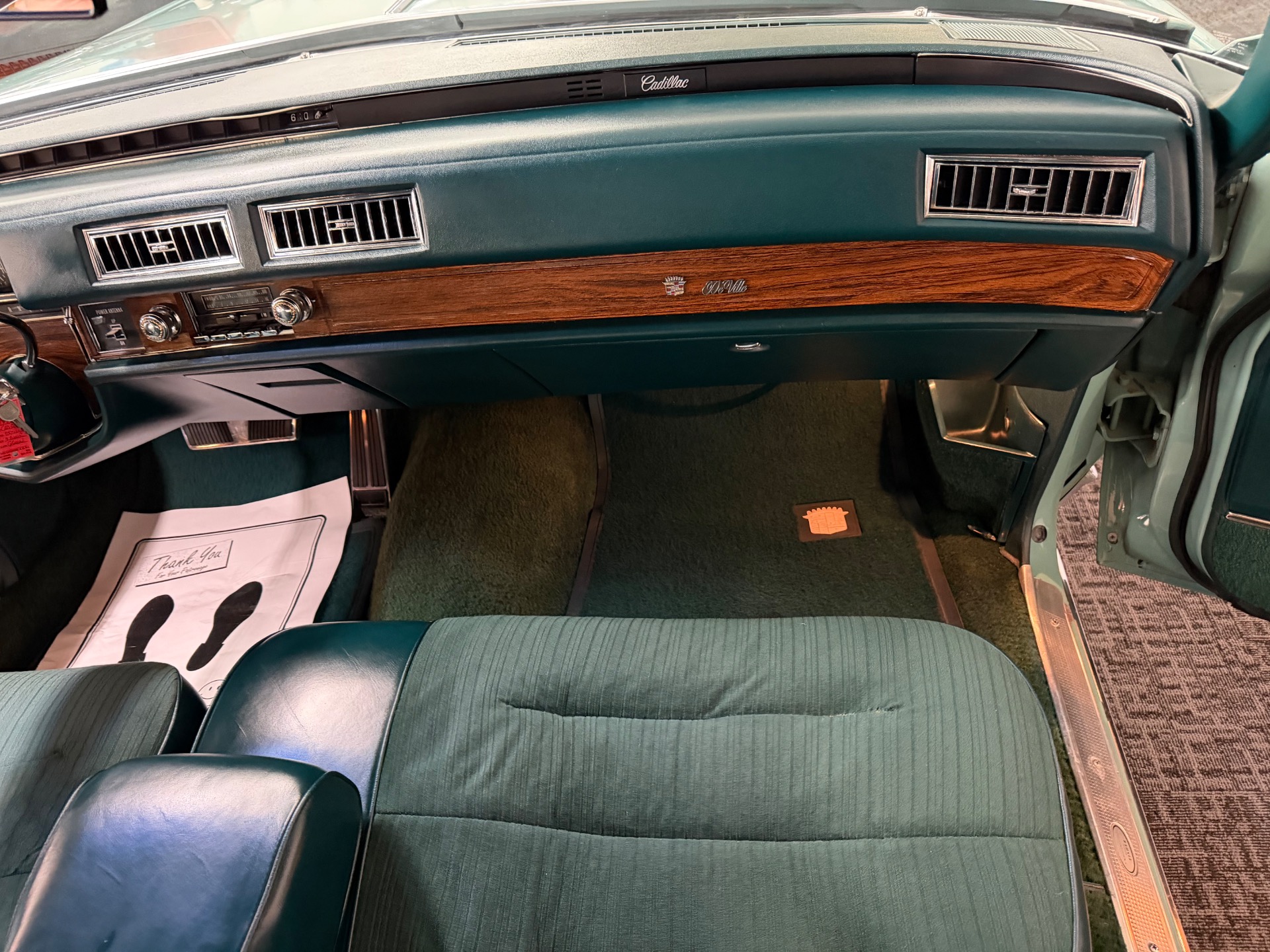 1976 Cadillac DeVille 77