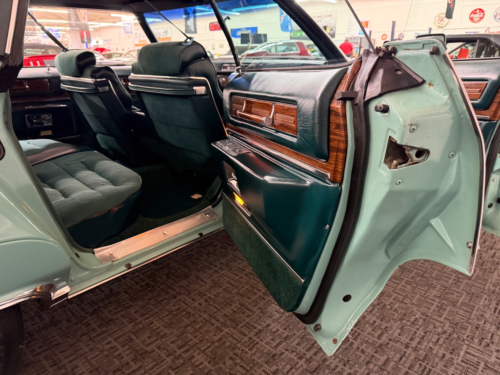 1976 Cadillac DeVille 84