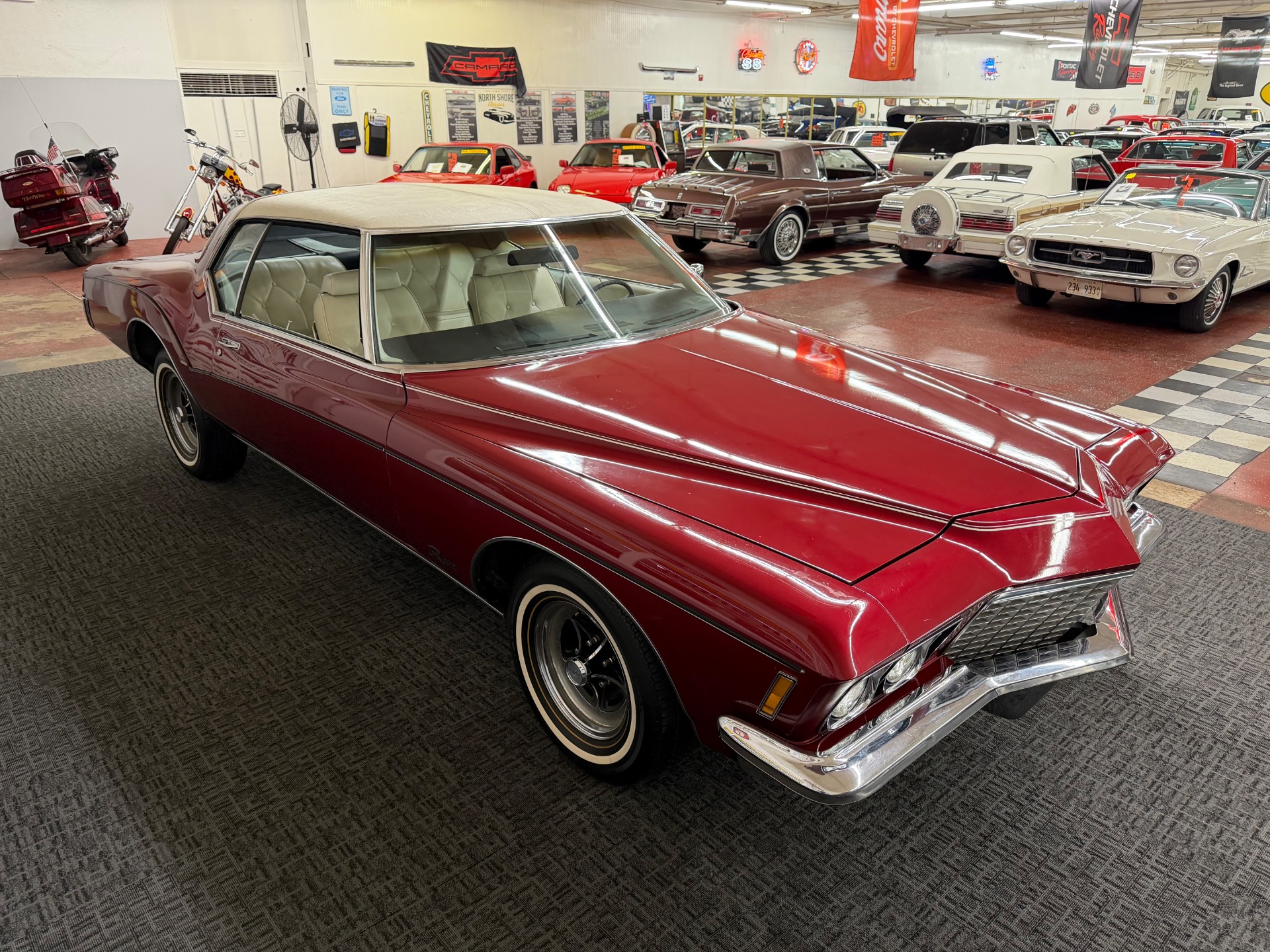 Used 1972 BUICK RIVIERA Great Driving Classic | Mundelein, IL