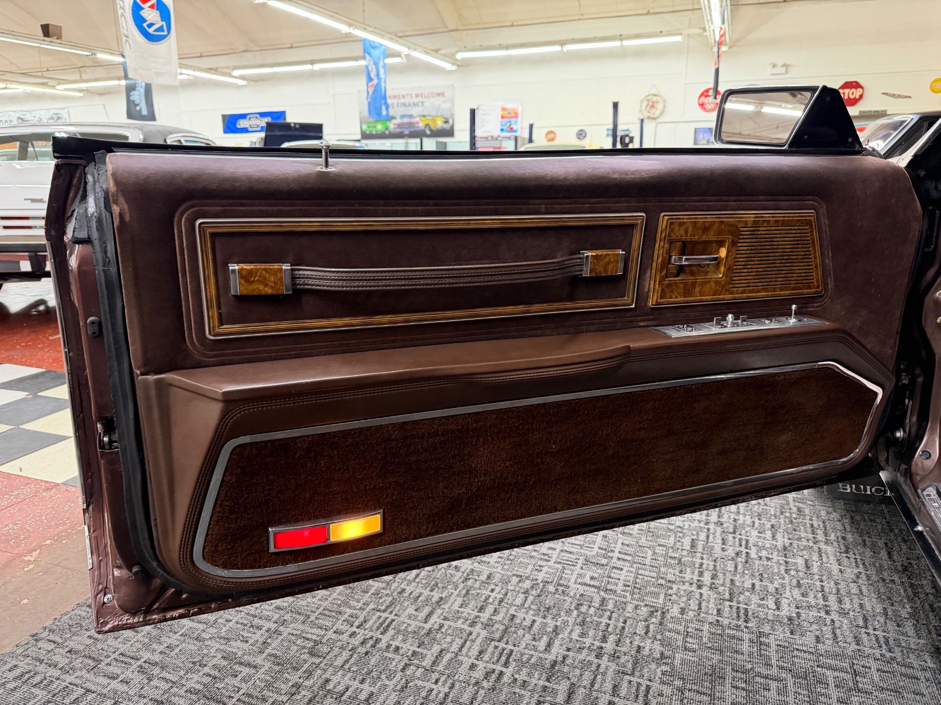 1983 Buick Riviera 62
