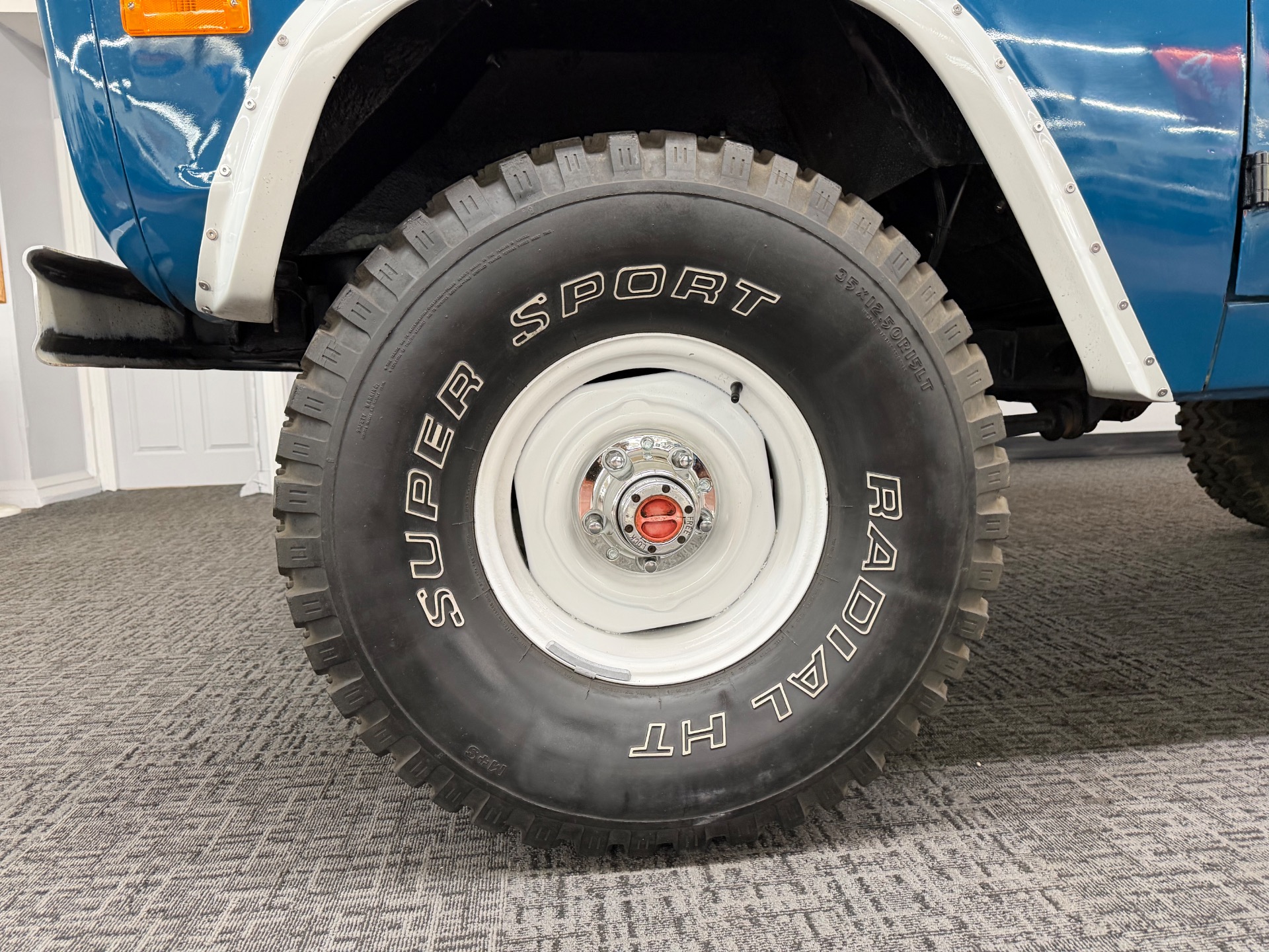 1971 Ford Bronco 35