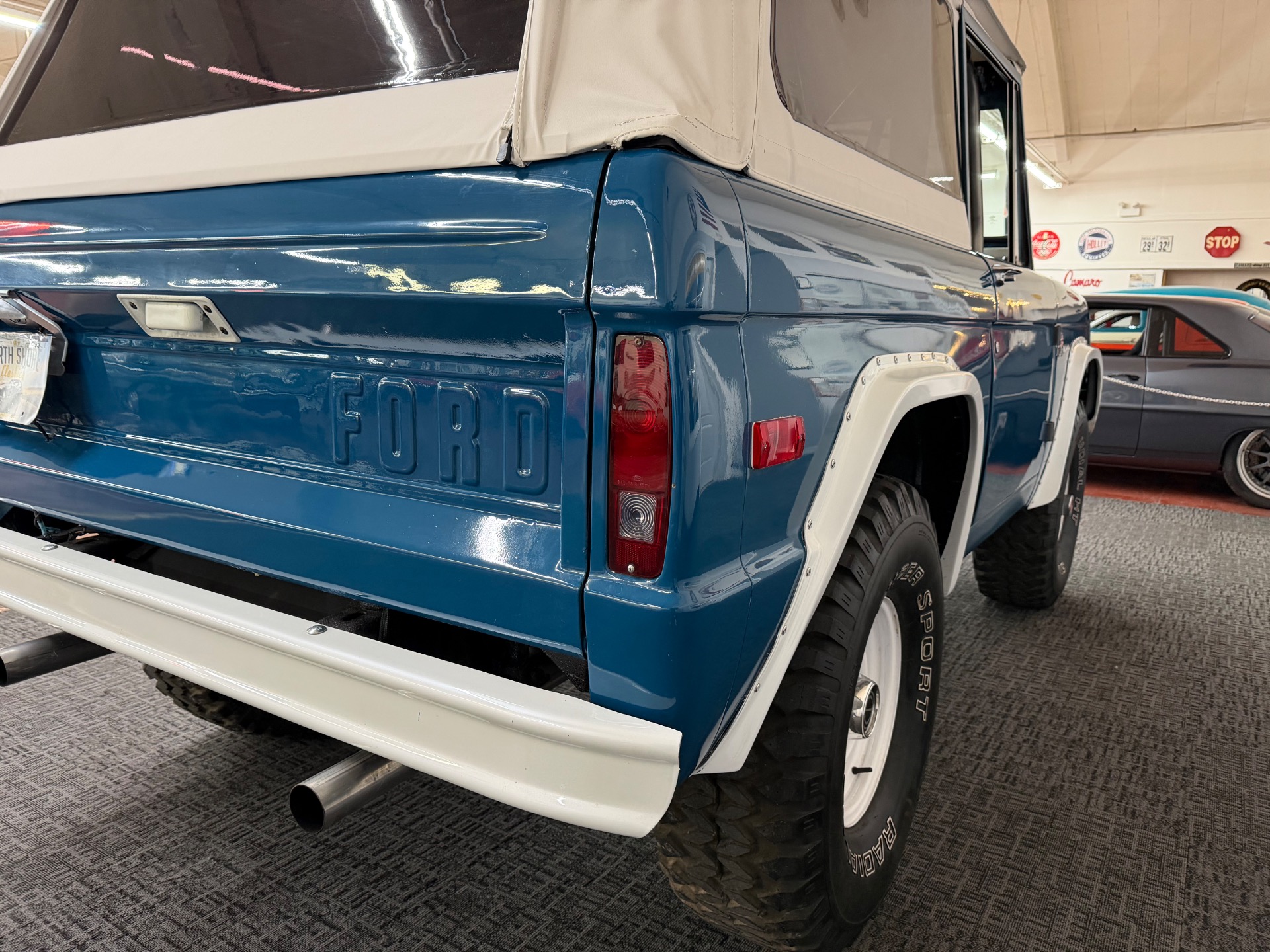 1971 Ford Bronco 45