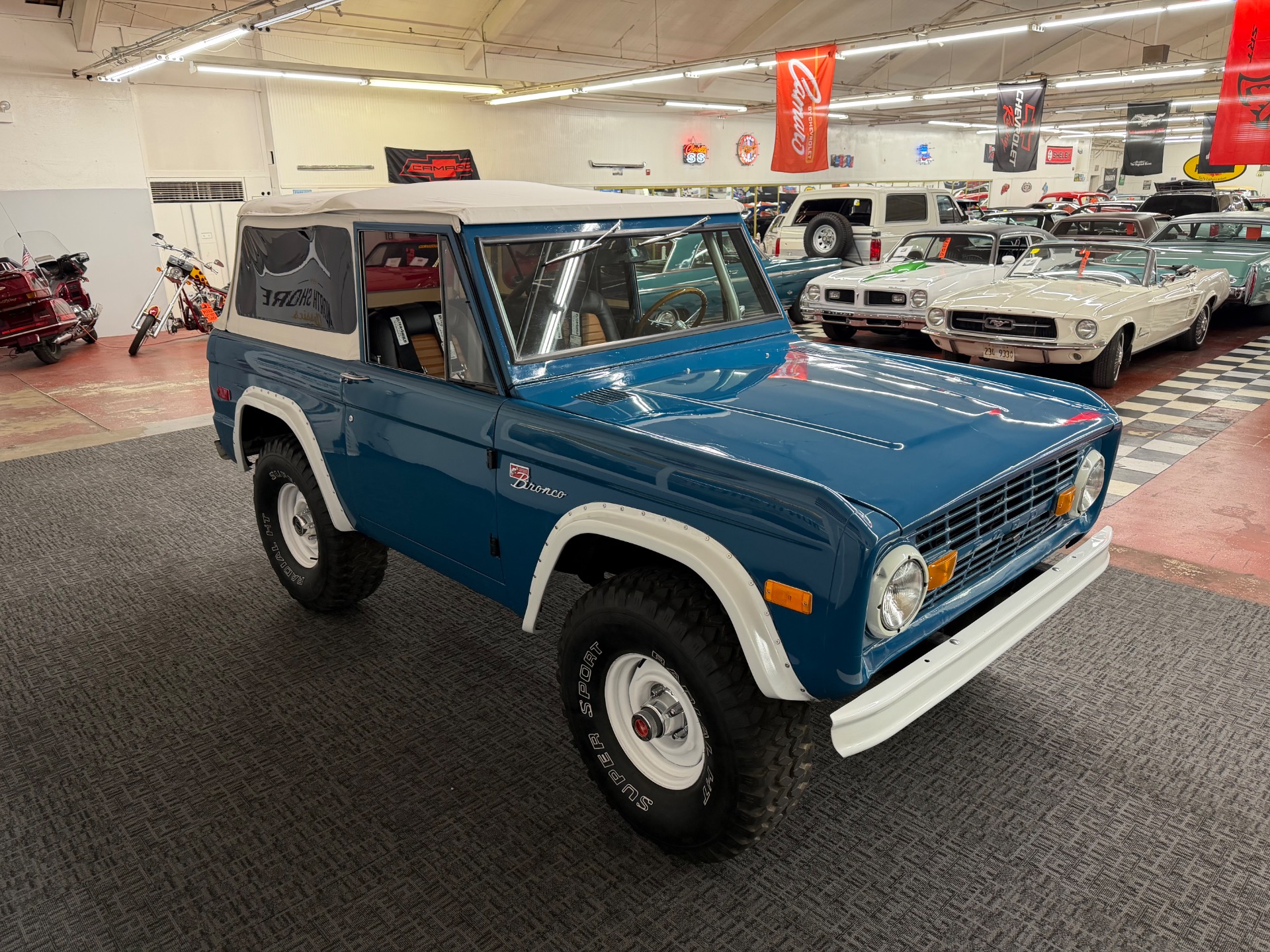 1971 Ford Bronco 13