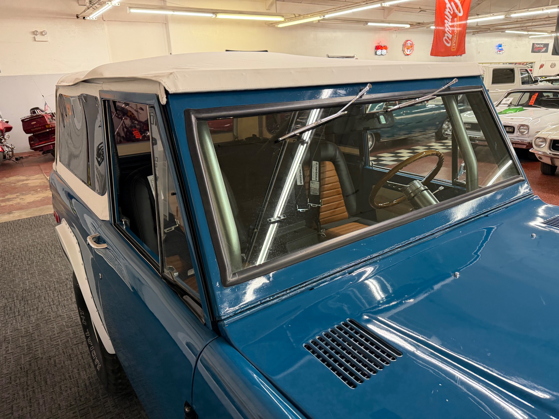 1971 Ford Bronco 15