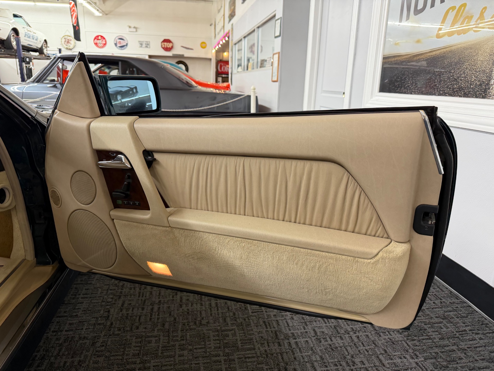 1994 Mercedes-Benz SL-Class 73