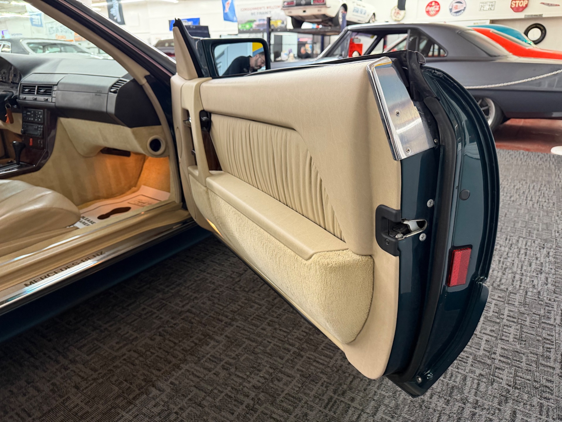 1994 Mercedes-Benz SL-Class 74