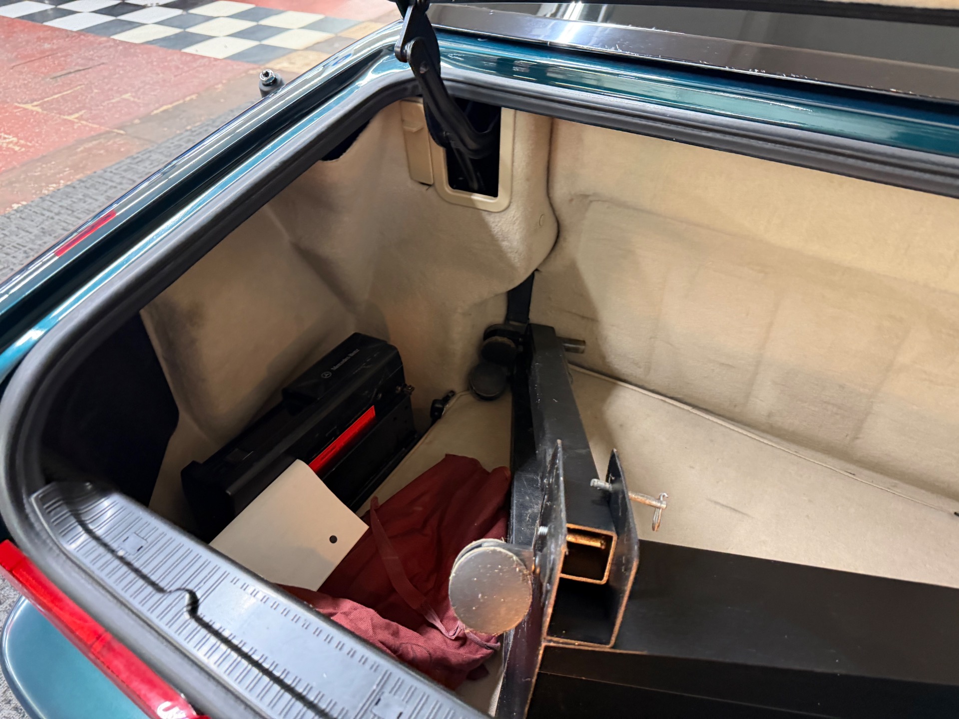 1994 Mercedes-Benz SL-Class 79