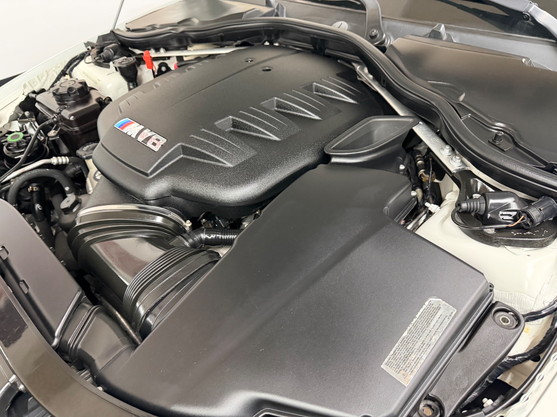 2011 BMW M3 87