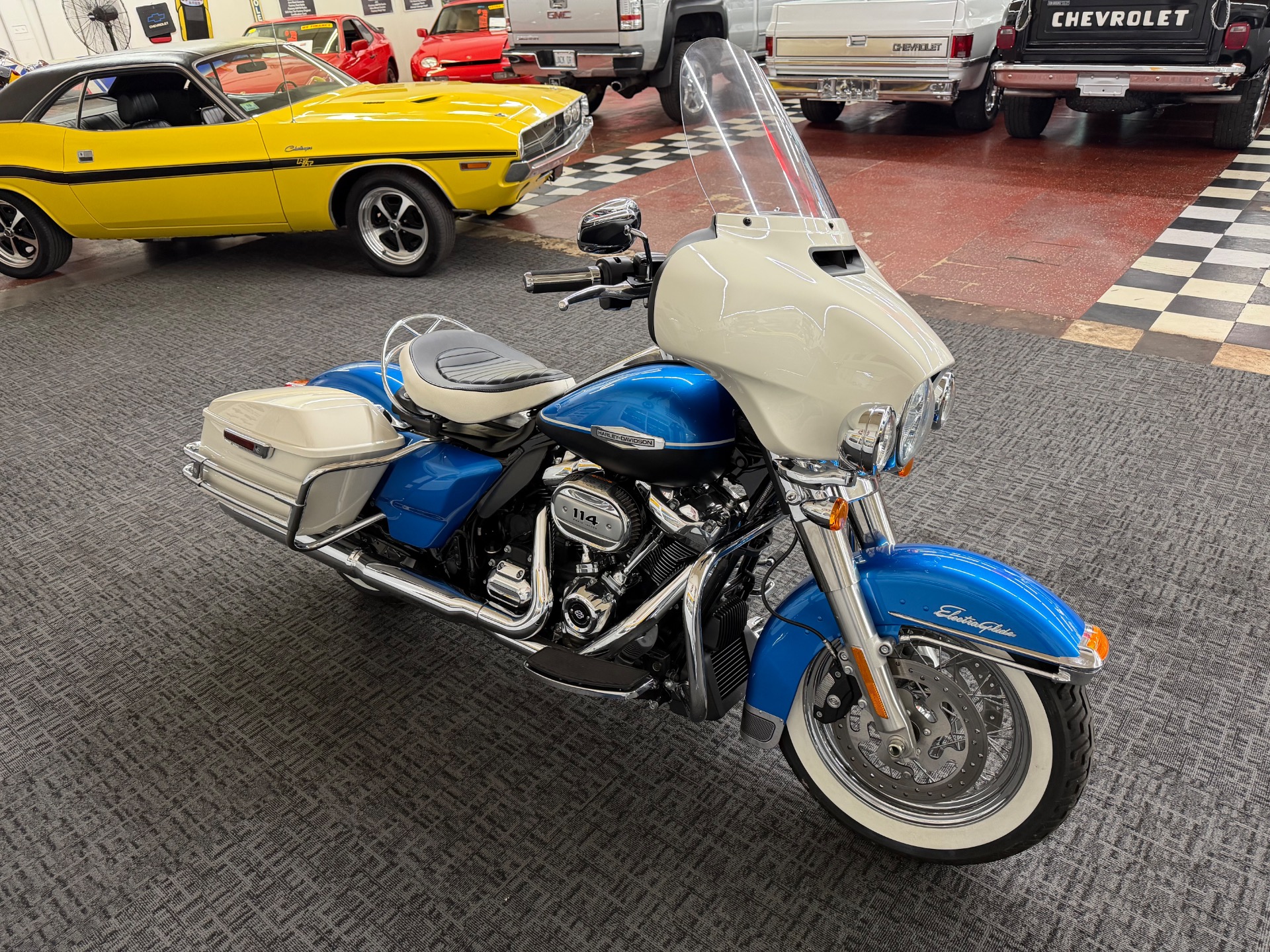 2021 Harley Davidson FLH 17